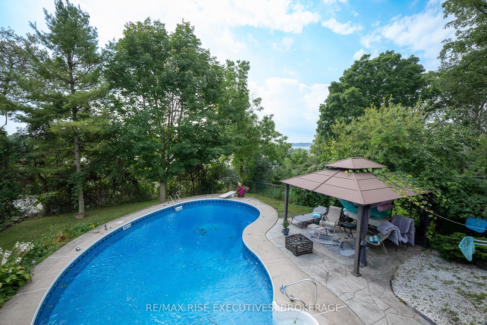 601 Forest Hill Drive Property Photo 45