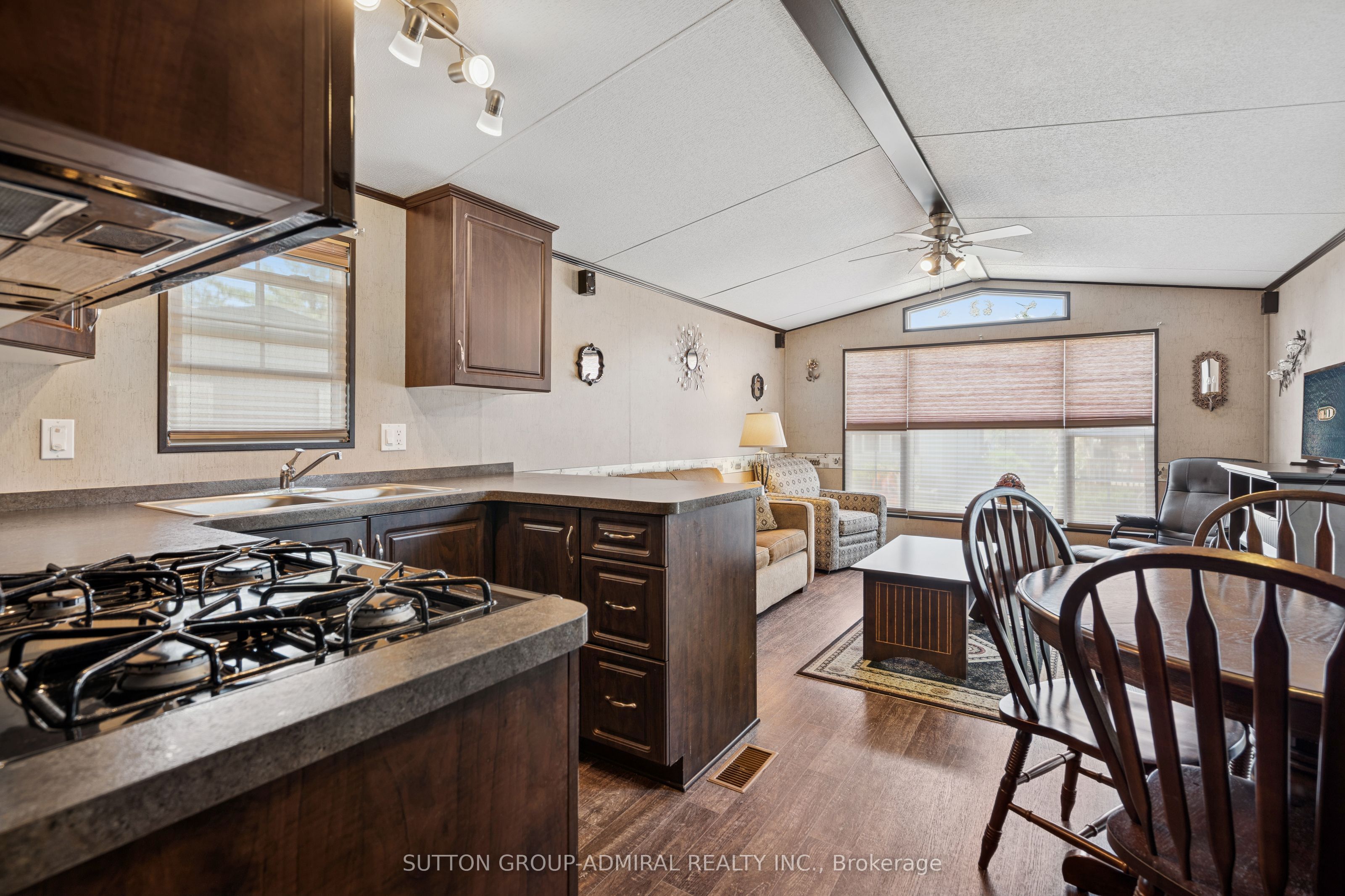 1082 Shamrock Marina Road 70 Property Photo 16