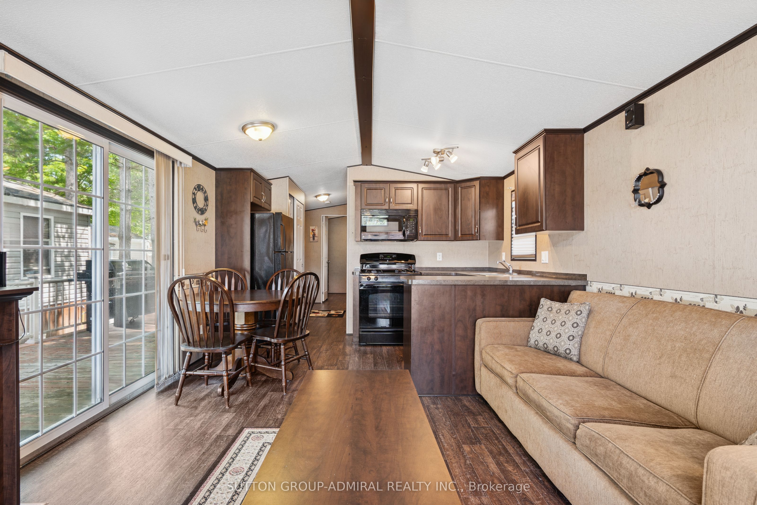 1082 Shamrock Marina Road 70 Property Photo 18