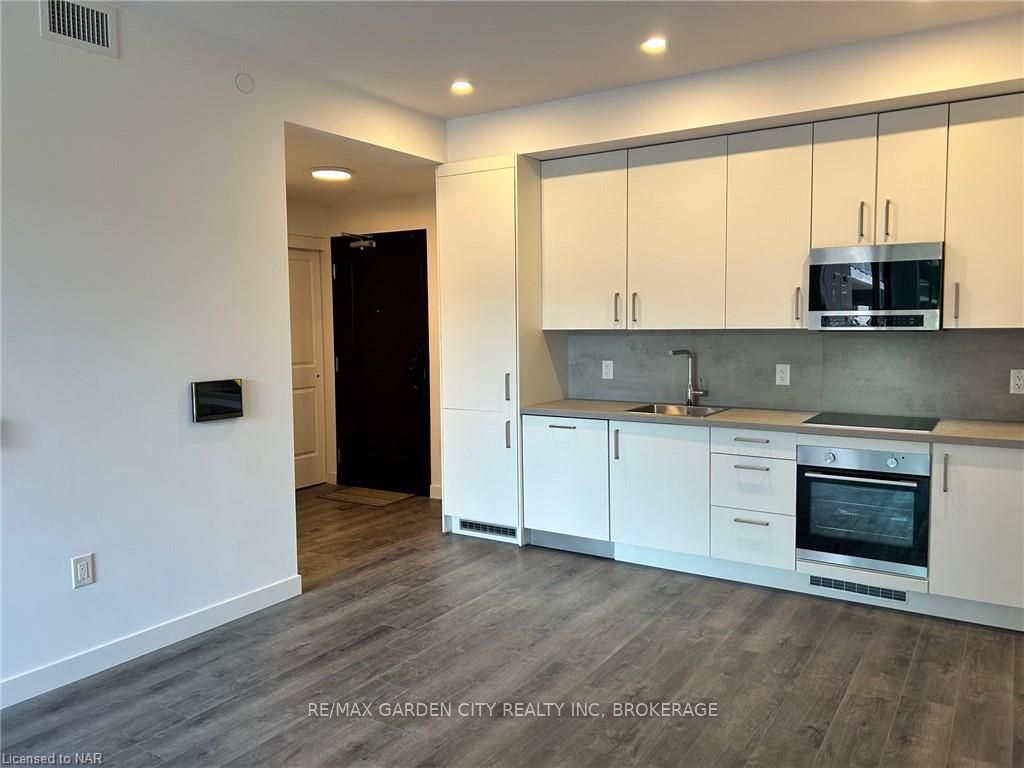 7549b Kalar Road 213 Property Photo 6