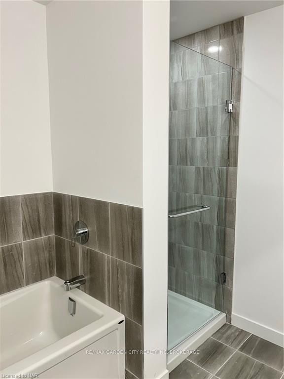 7549b Kalar Road 213 Property Photo 21