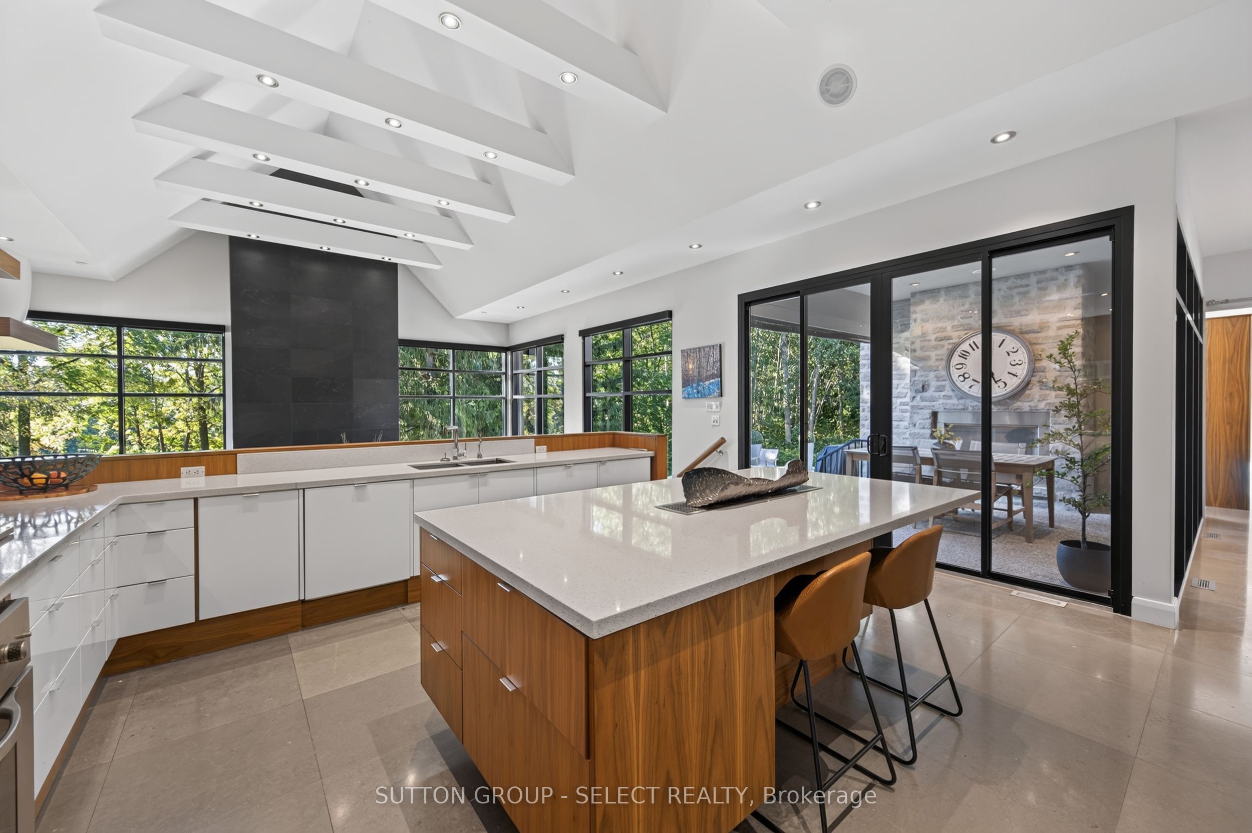 756 Riverside Drive 6 Property Photo 12