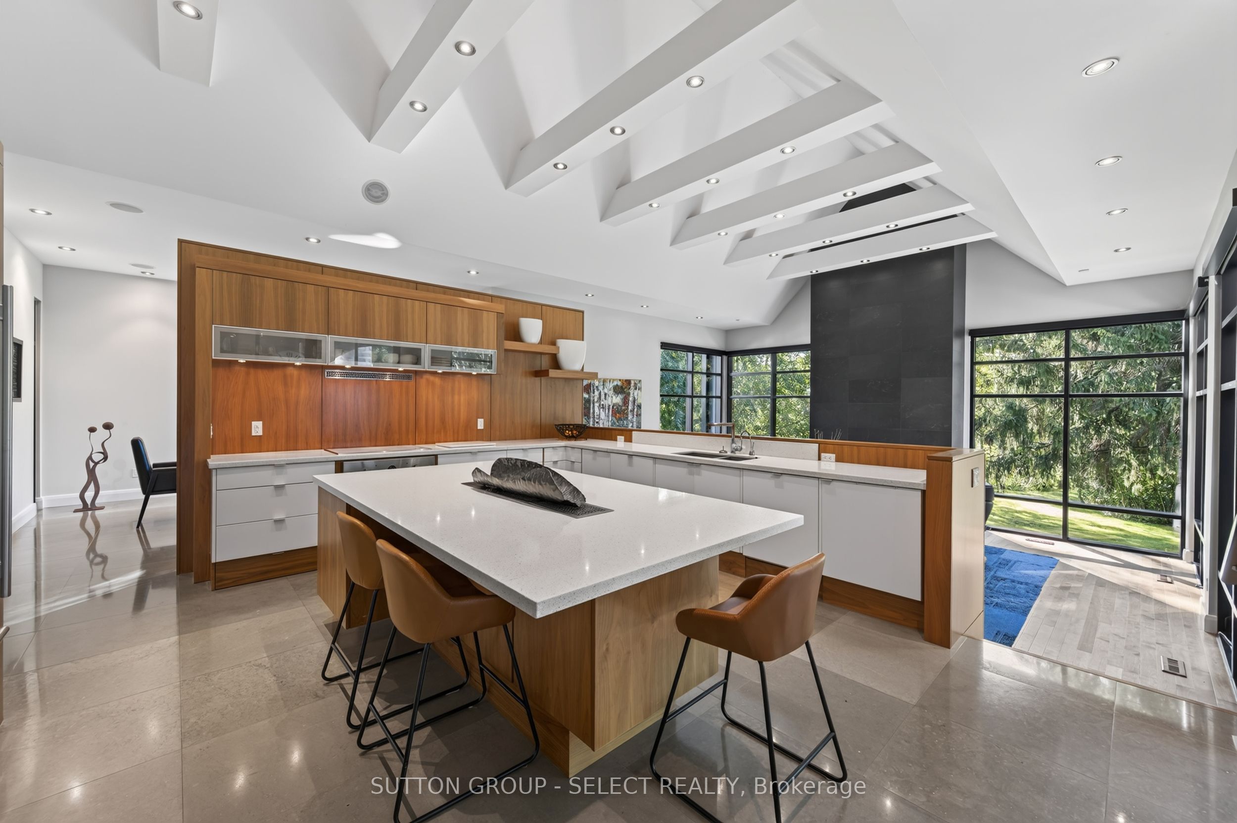 756 Riverside Drive 6 Property Photo 13