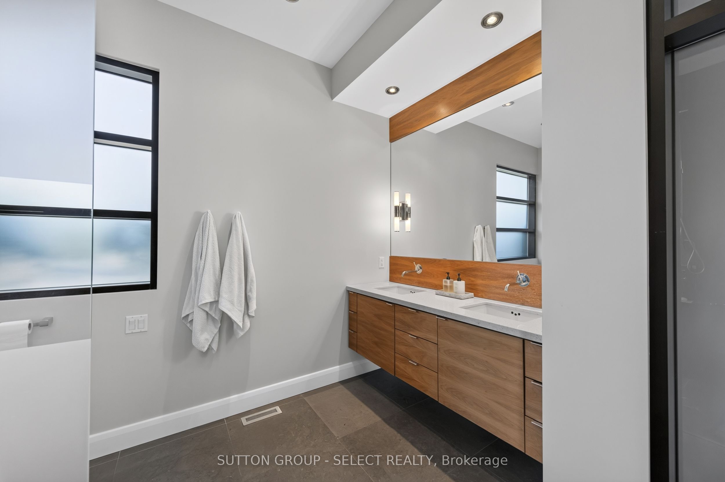 756 Riverside Drive 6 Property Photo 24