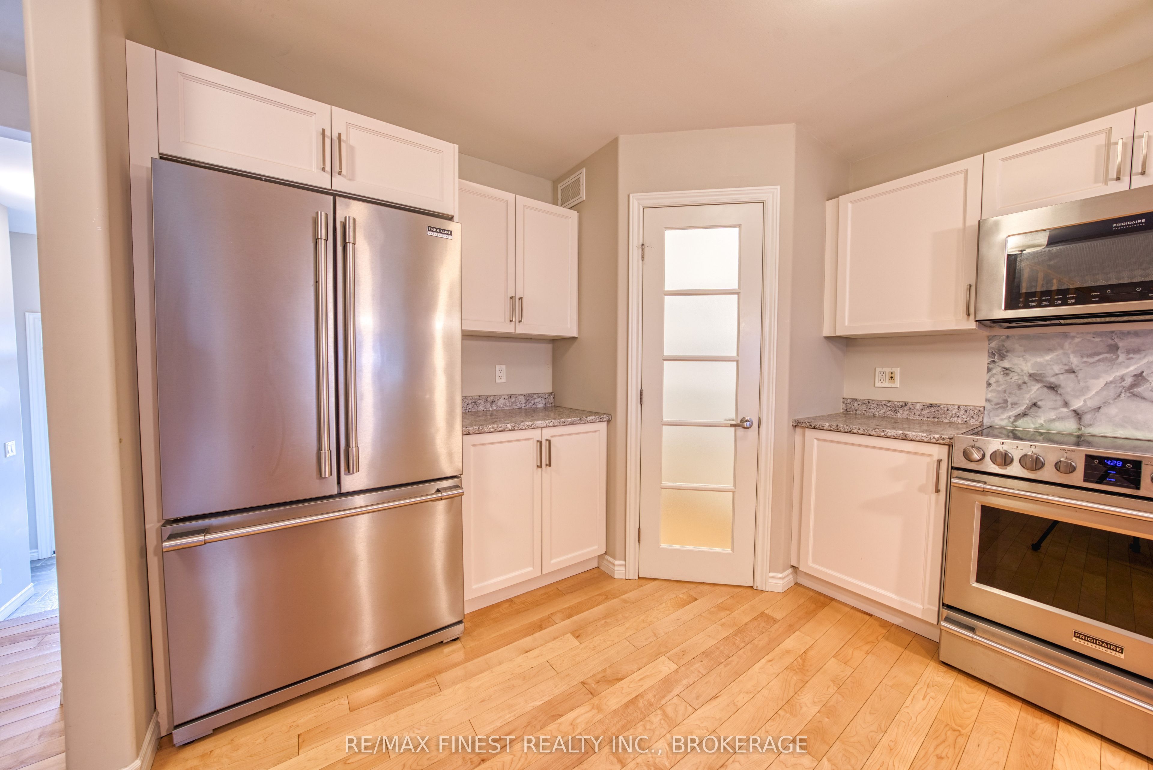 1010 Rosanna Avenue Property Photo 7