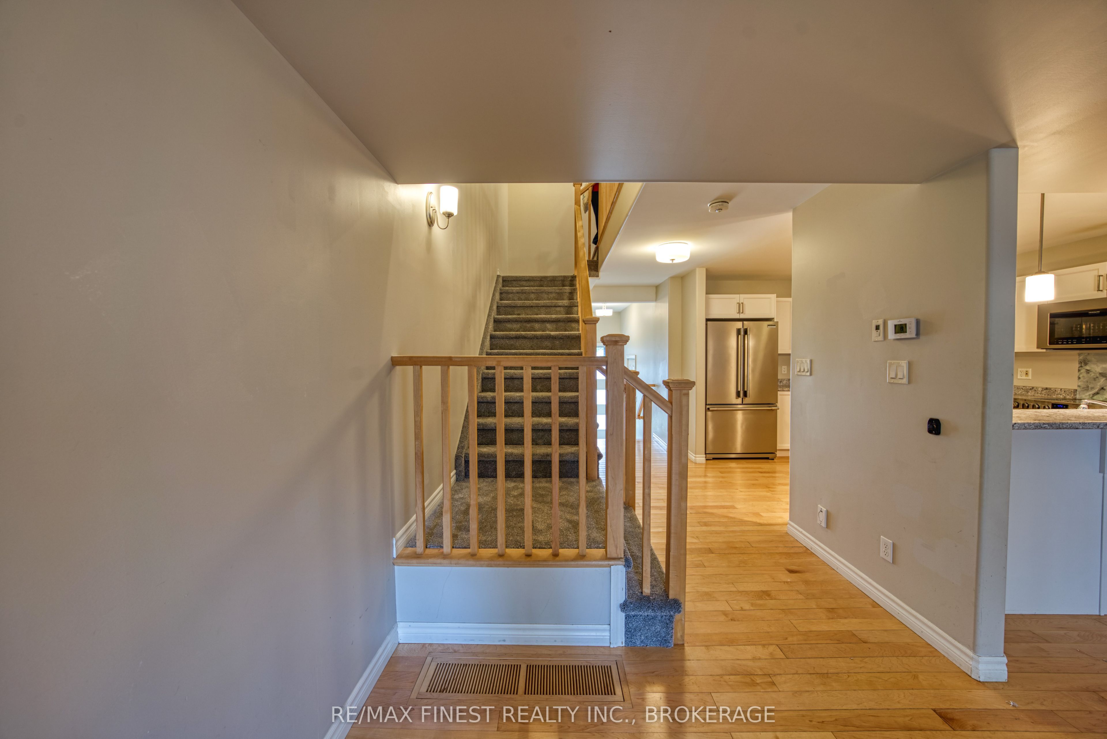 1010 Rosanna Avenue Property Photo 18