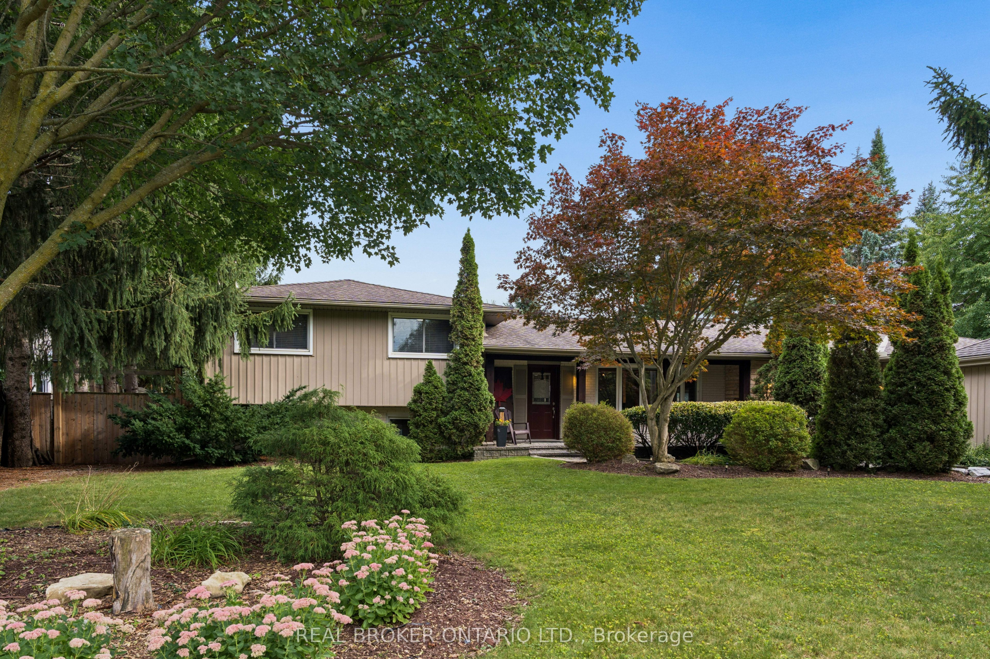 373 Forestlawn Road Property Photo 1