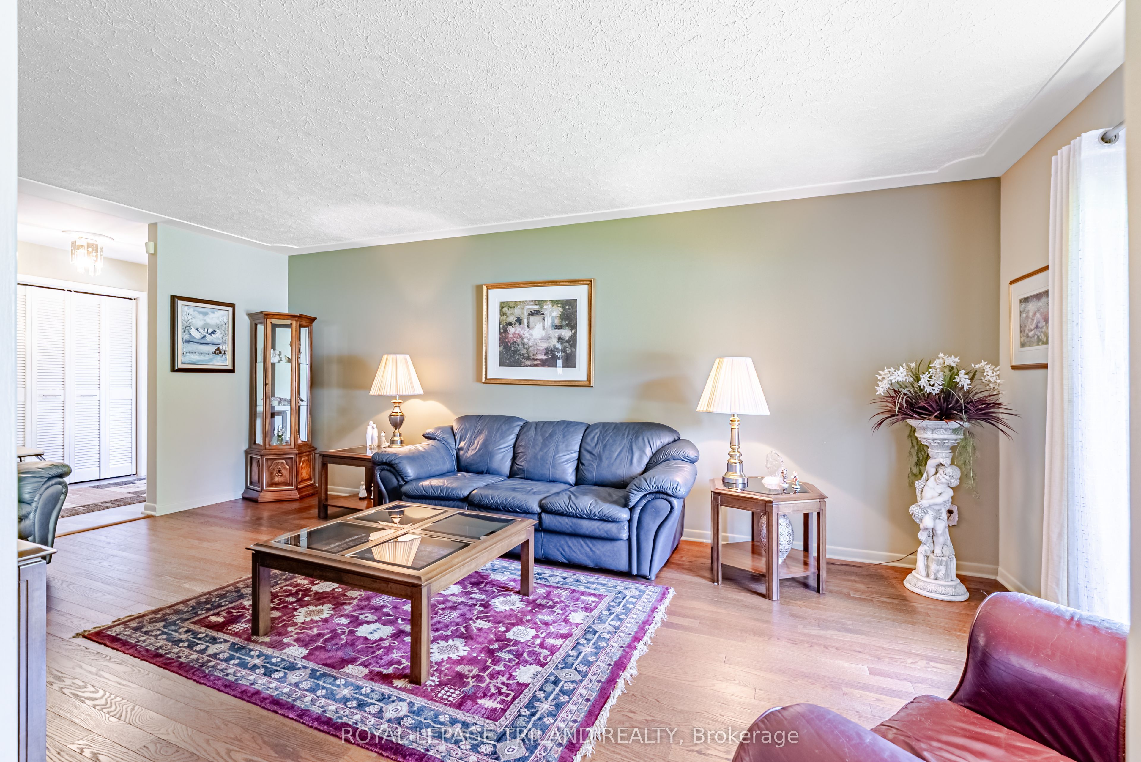 189 Huntington Crescent Property Photo 10