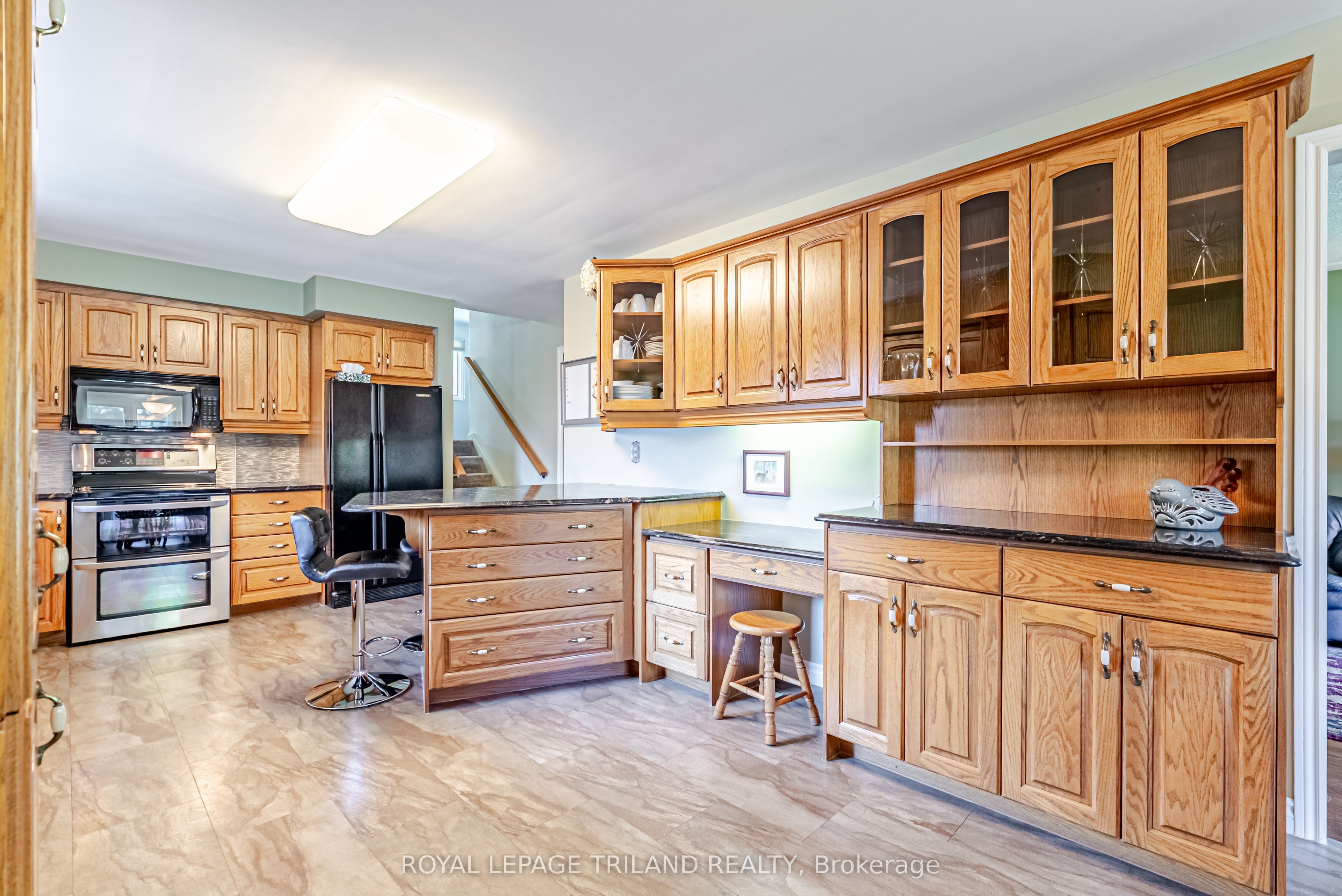 189 Huntington Crescent Property Photo 15