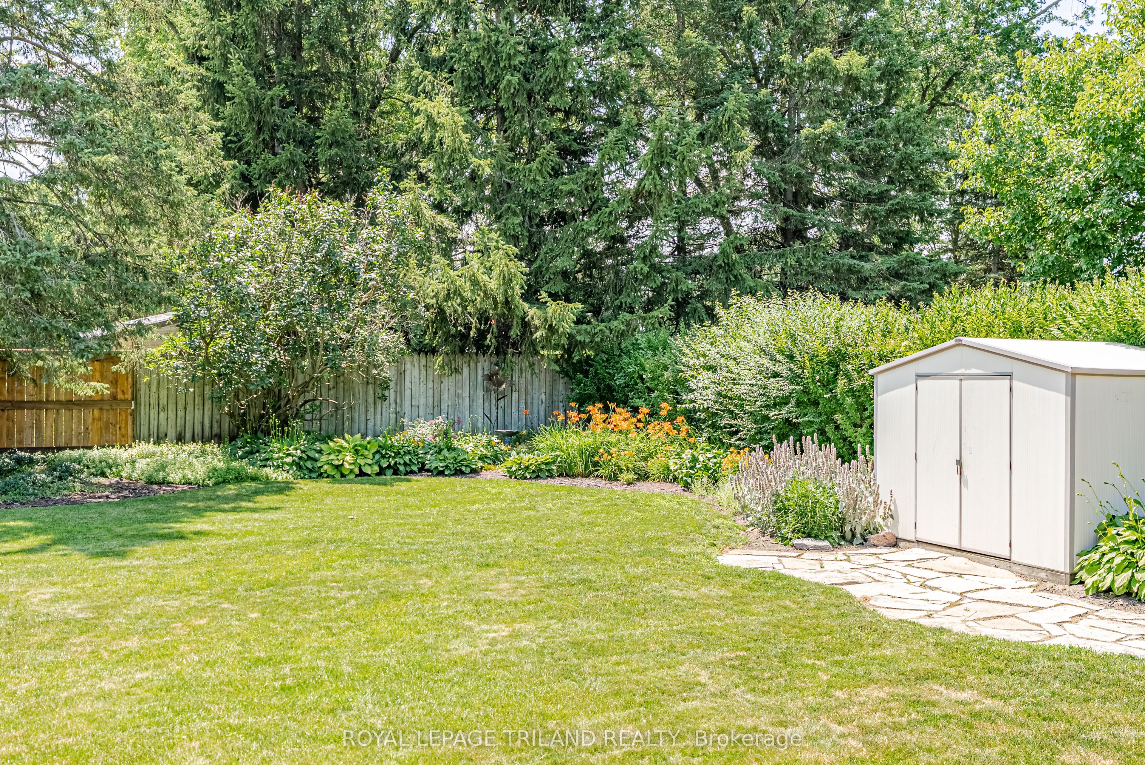 189 Huntington Crescent Property Photo 39