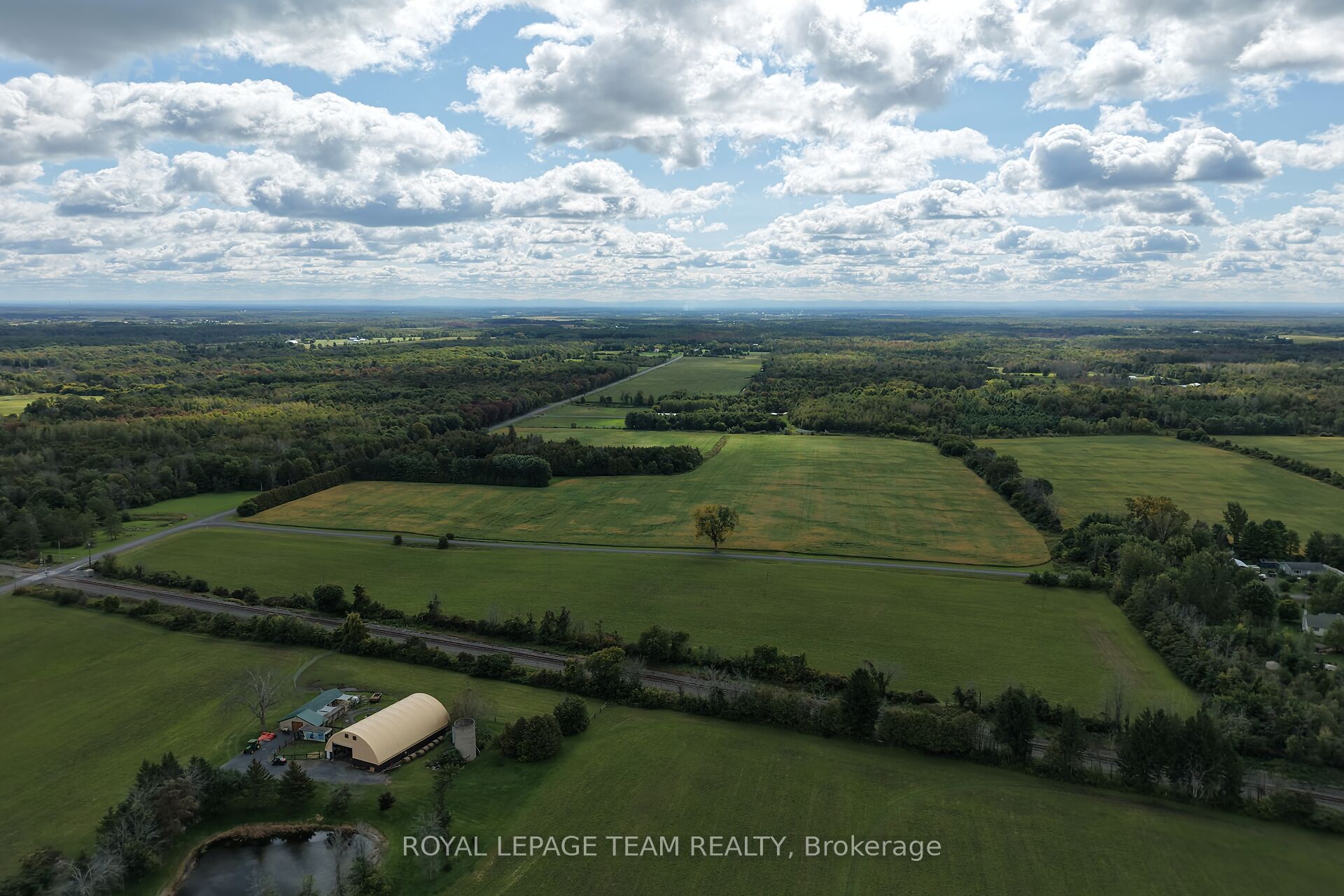 00 Angel Road Property Photo 6