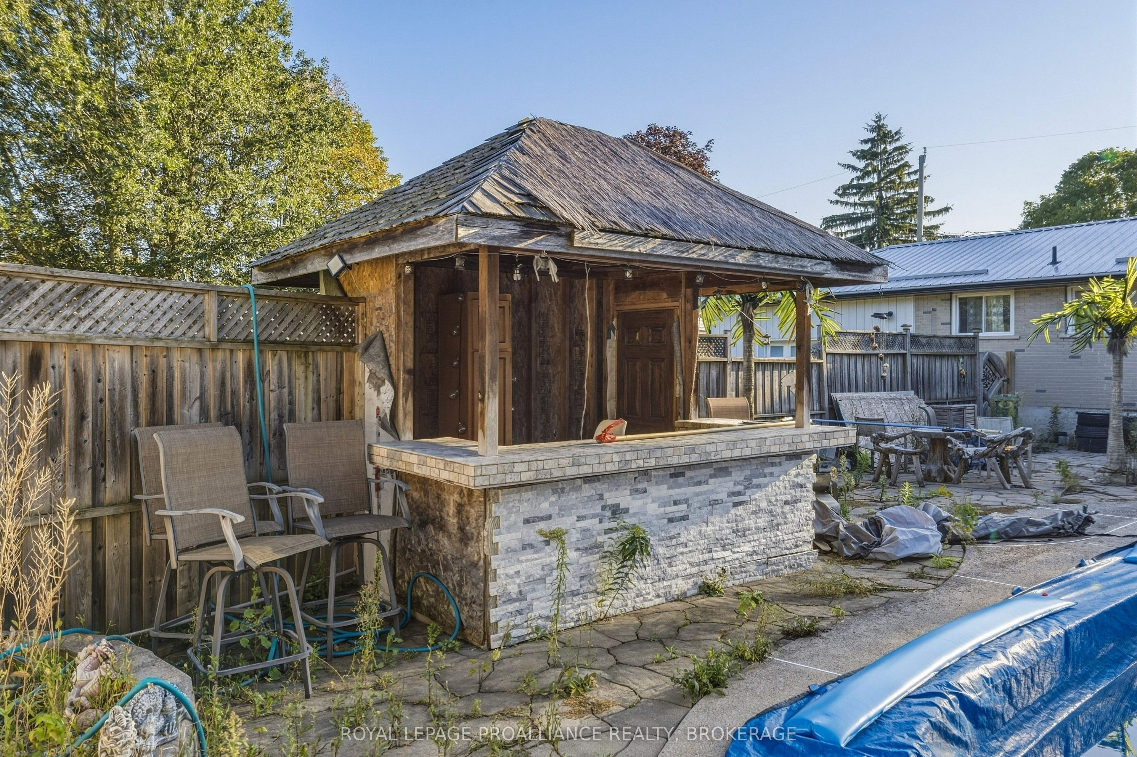 420 Maple Ridge Drive Property Photo 7