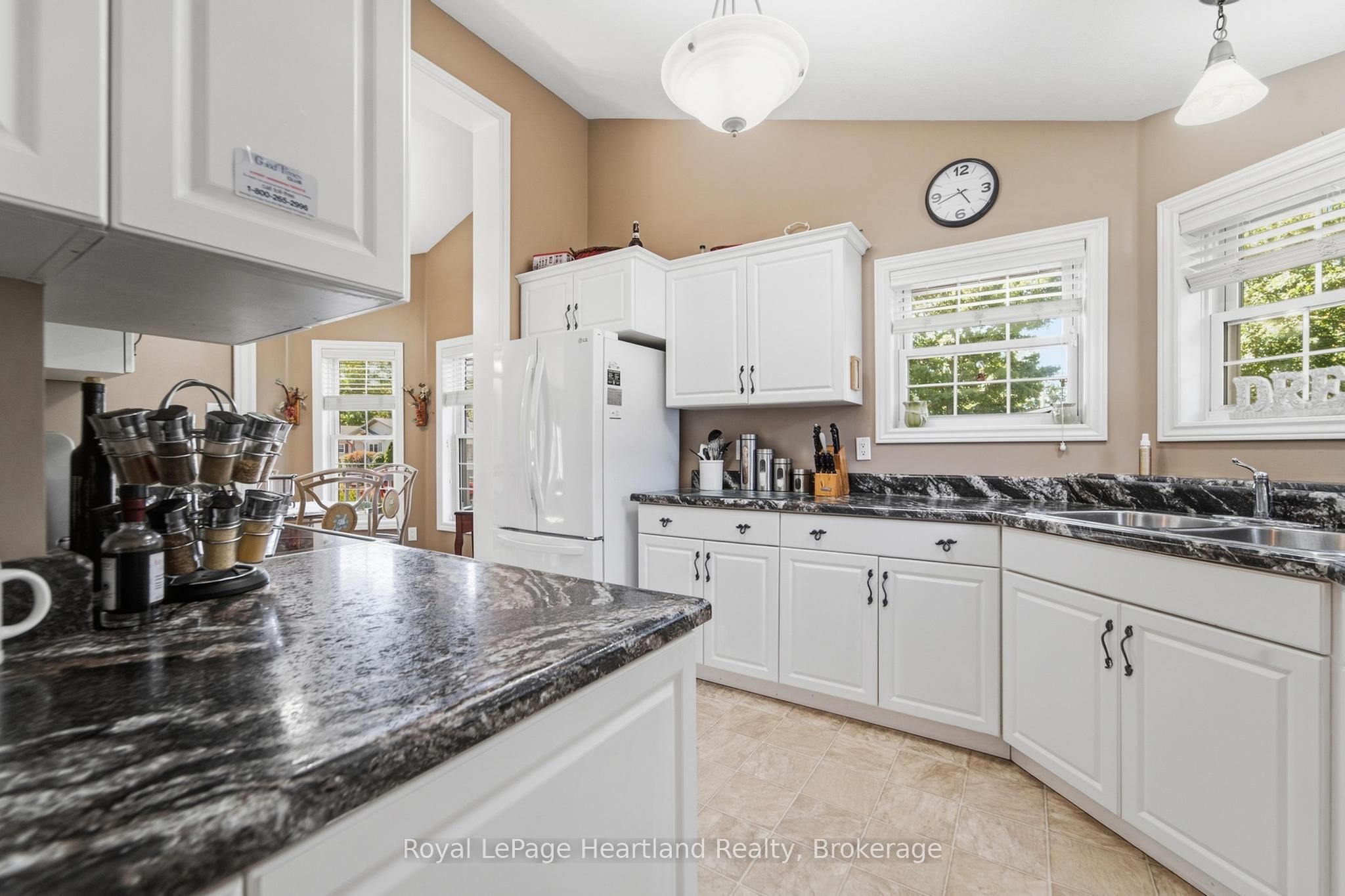 68 Cherokee Lane Property Photo 8