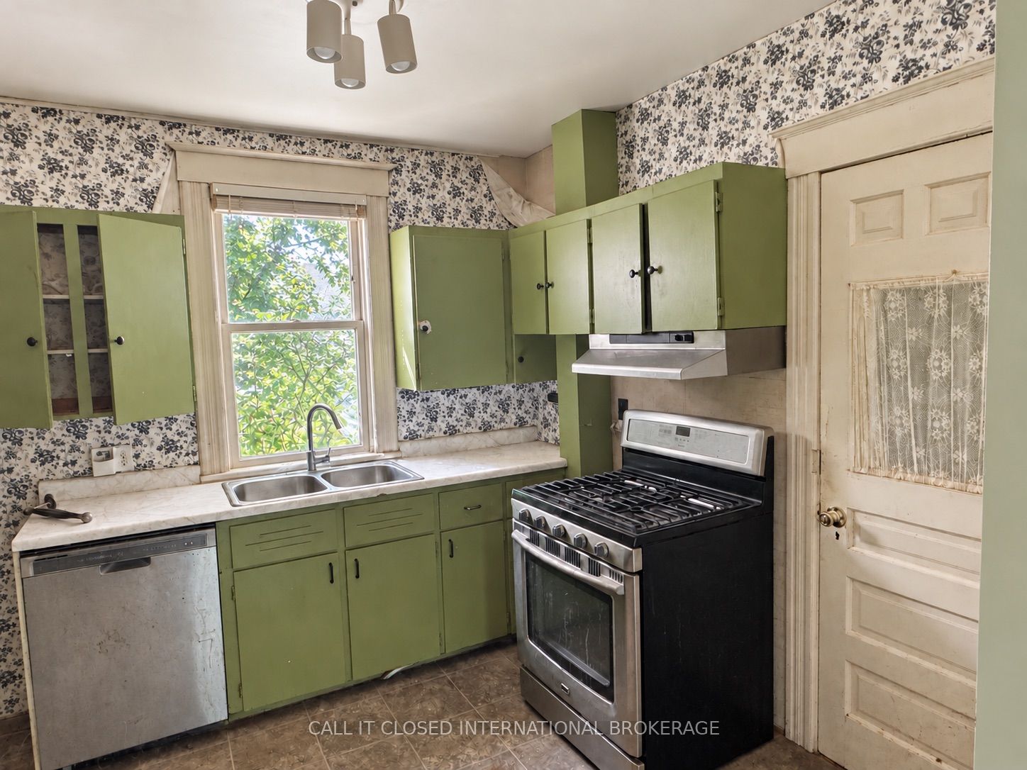 78 East Street Property Photo 9