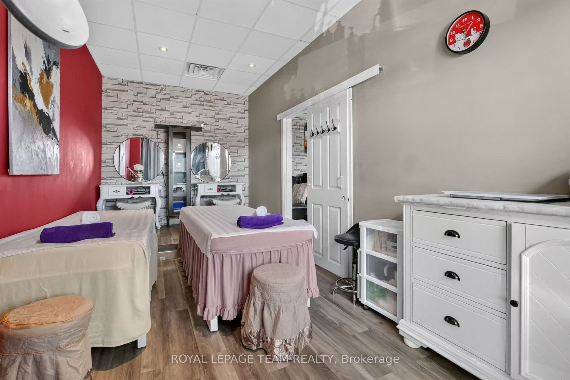 1950 Merivale Road 7 Property Photo 7