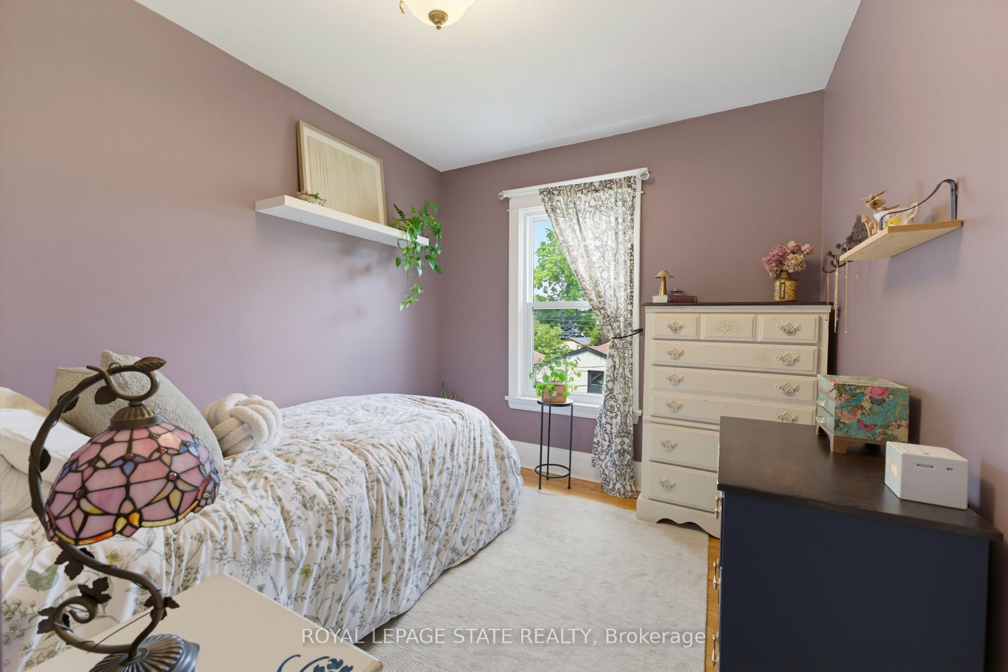 394 Charlton Avenue W Property Photo 23