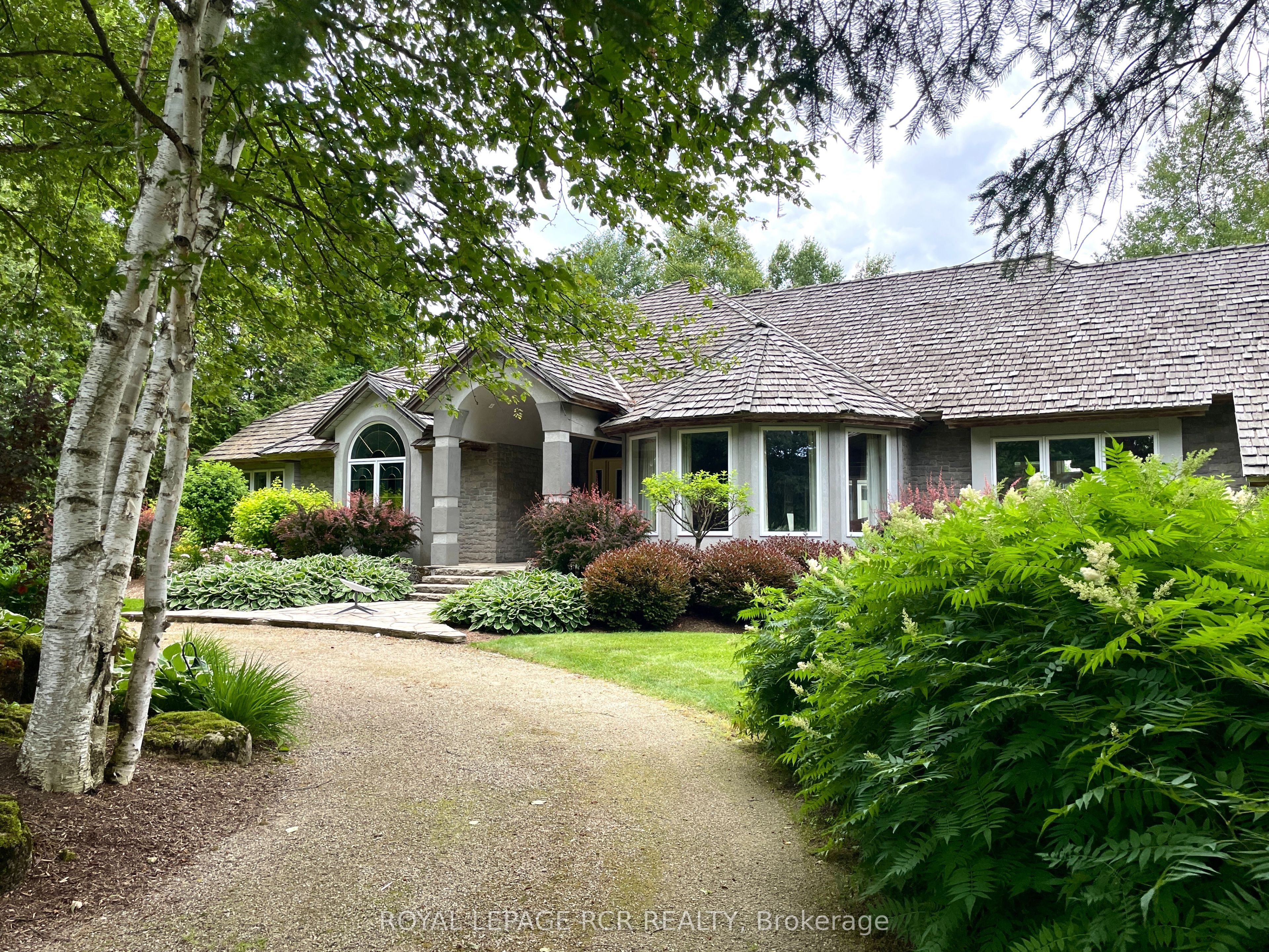 101089 10th Side Road Property Photo 1