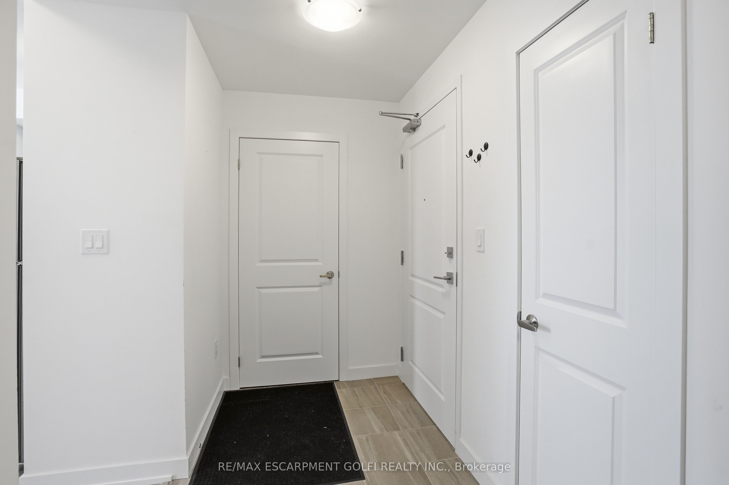 460 Dundas Street E 1008 Property Photo 4
