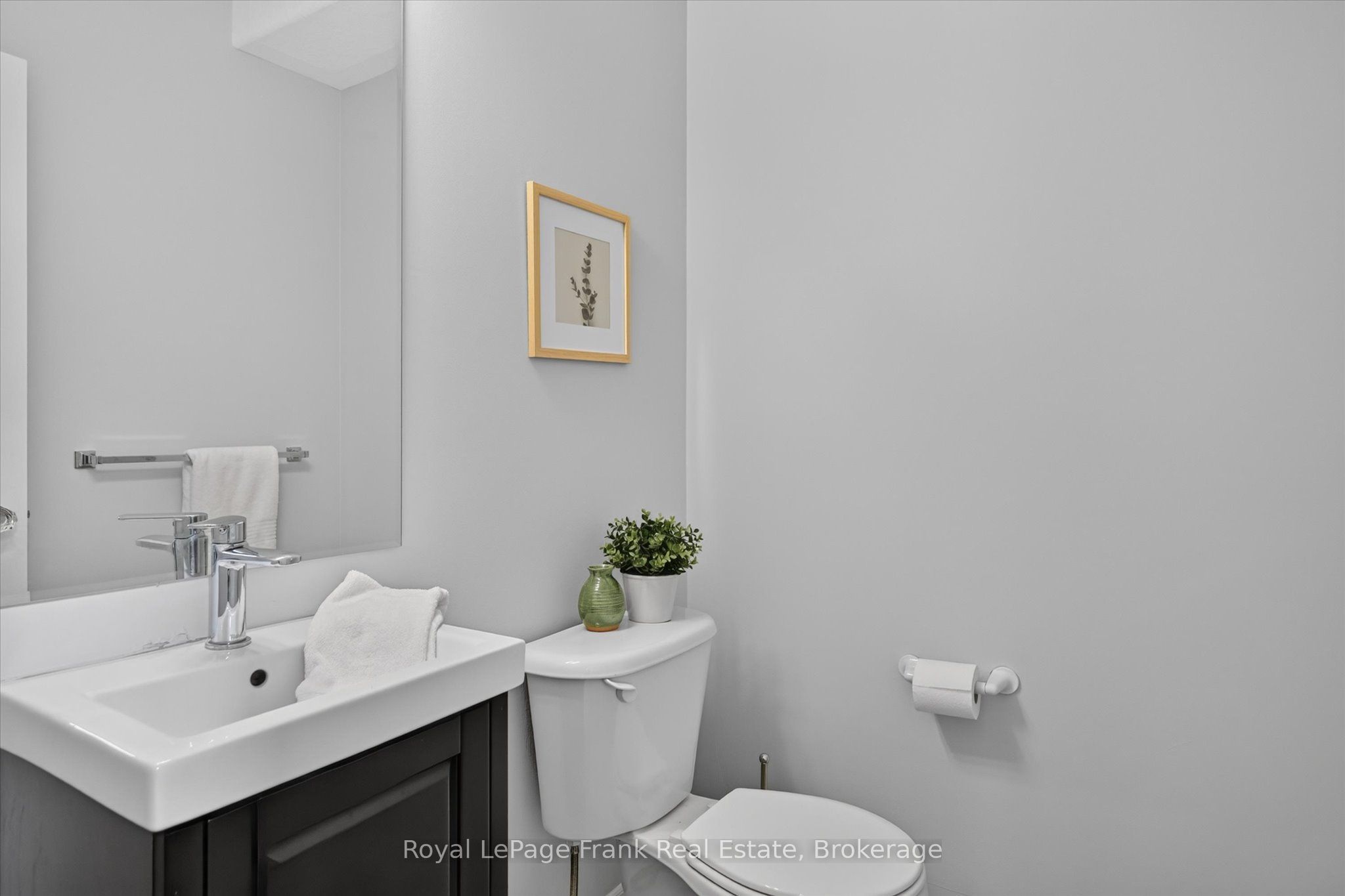 2439 Denure Drive Property Photo 14