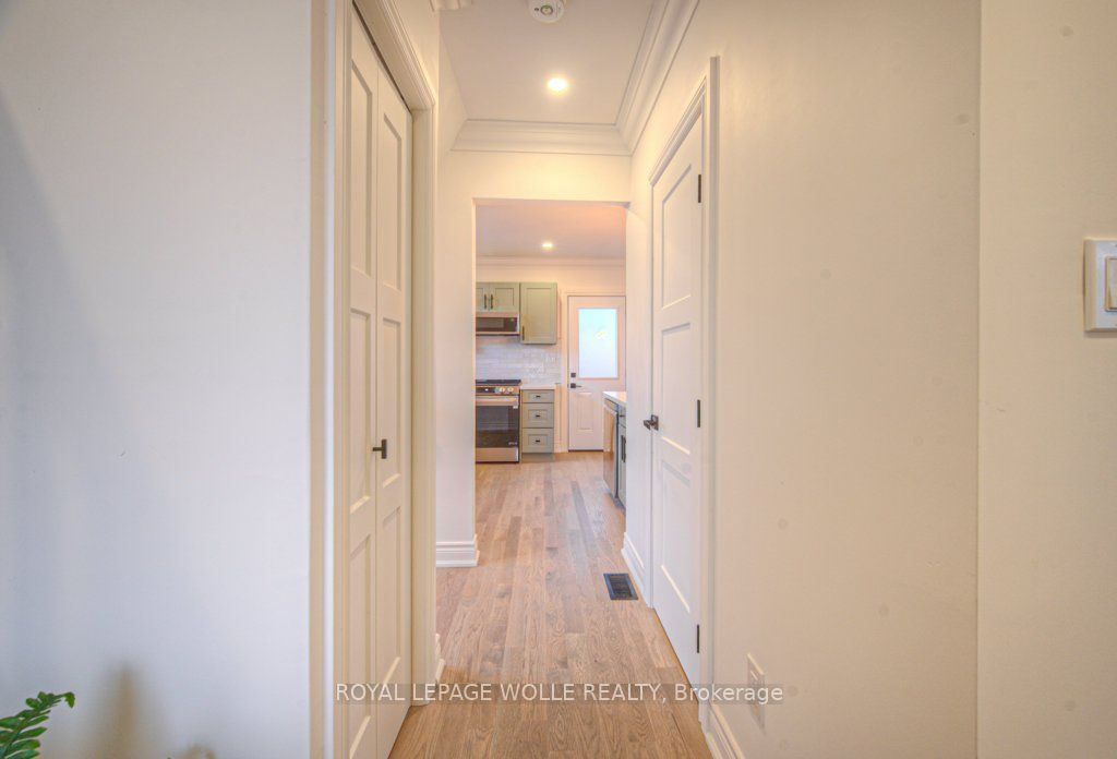 30 Dunbar Road S Property Photo 5