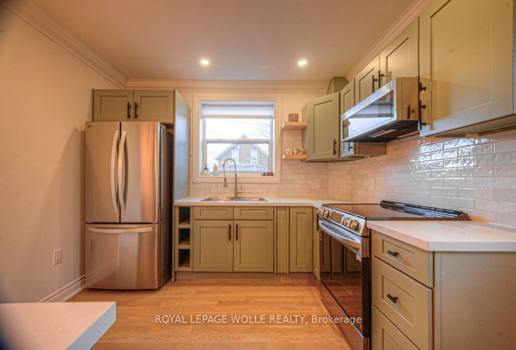 30 Dunbar Road S Property Photo 7