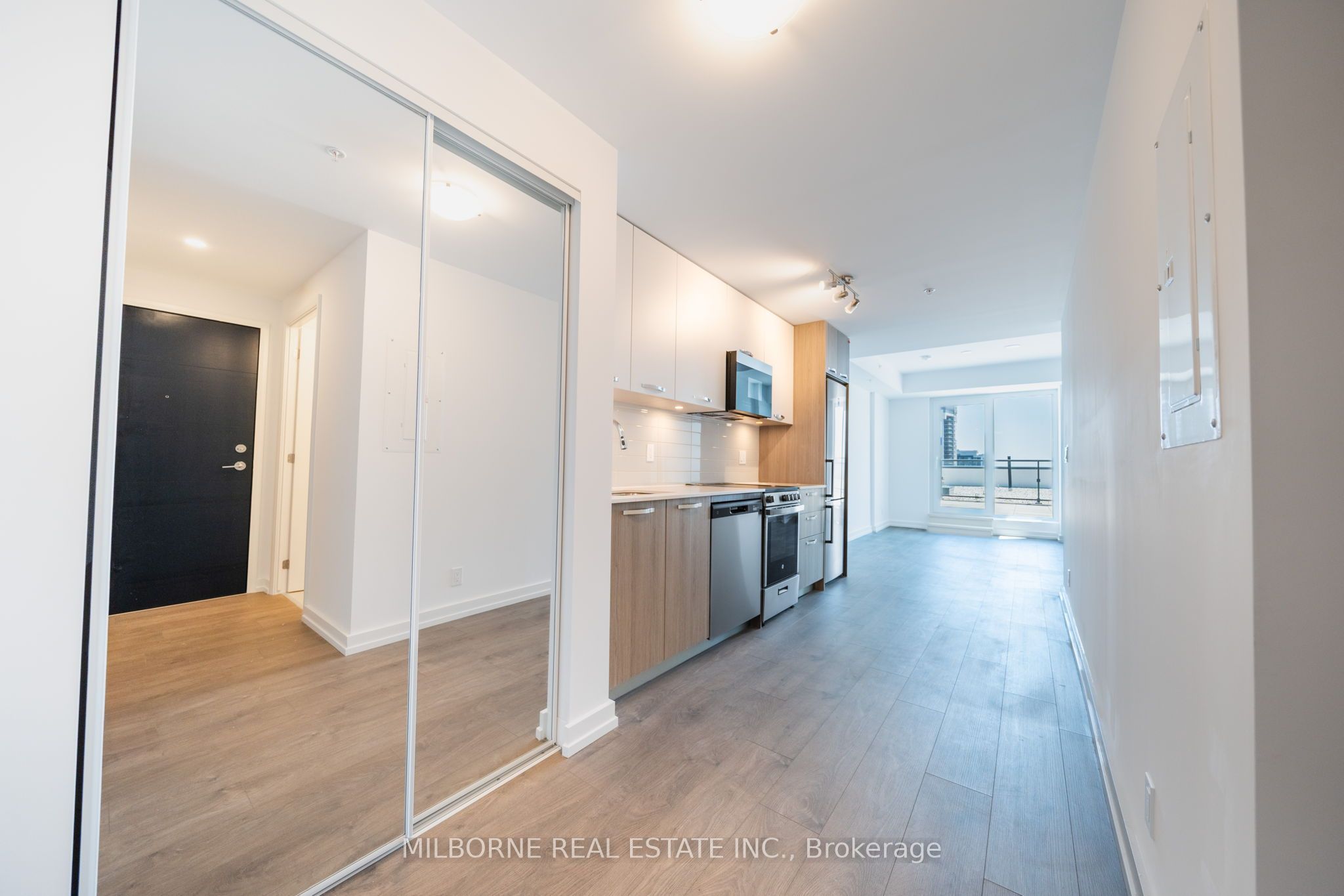75 James Street S 2108 Property Photo 1