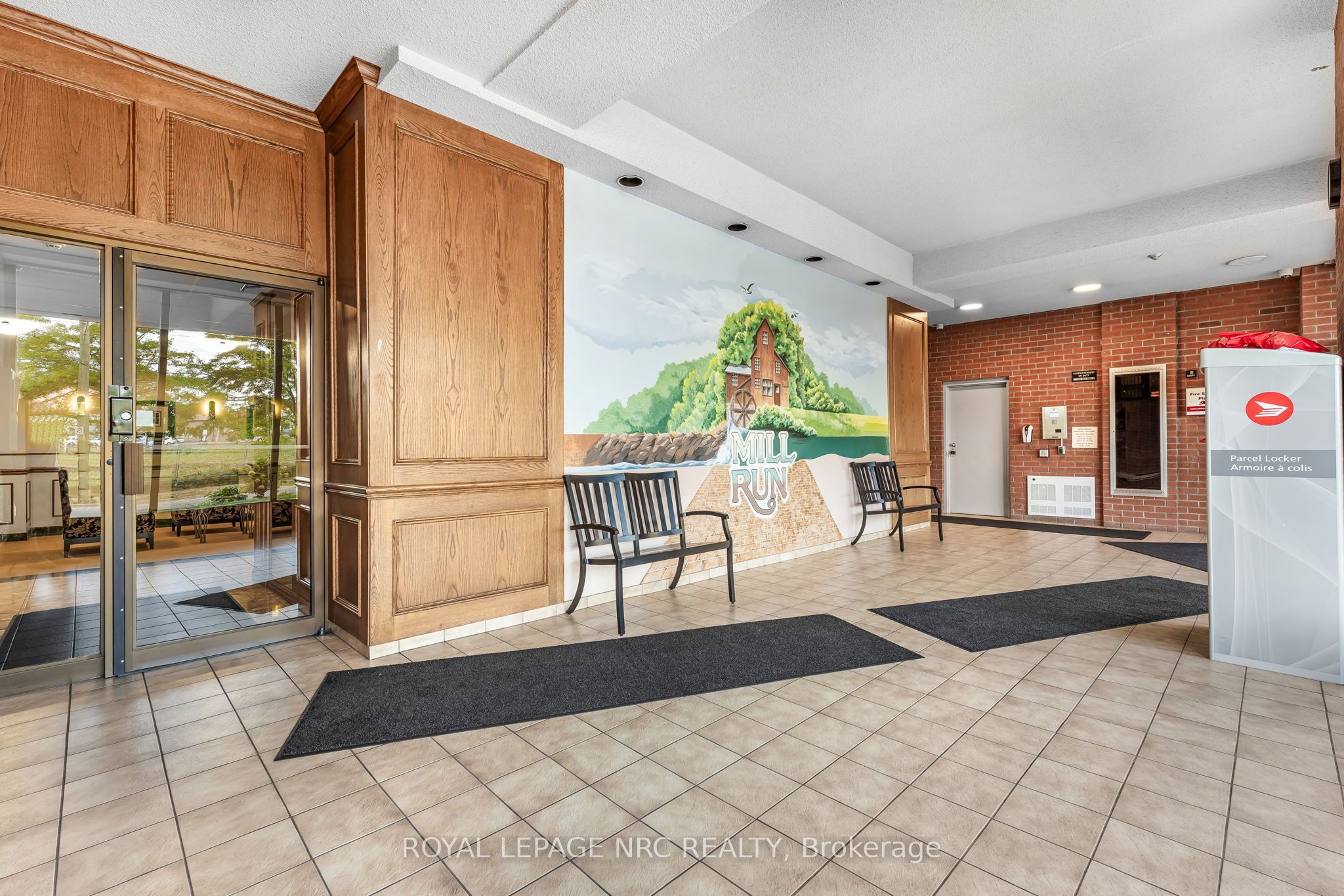 7 Gale Crescent 302 Property Photo 2