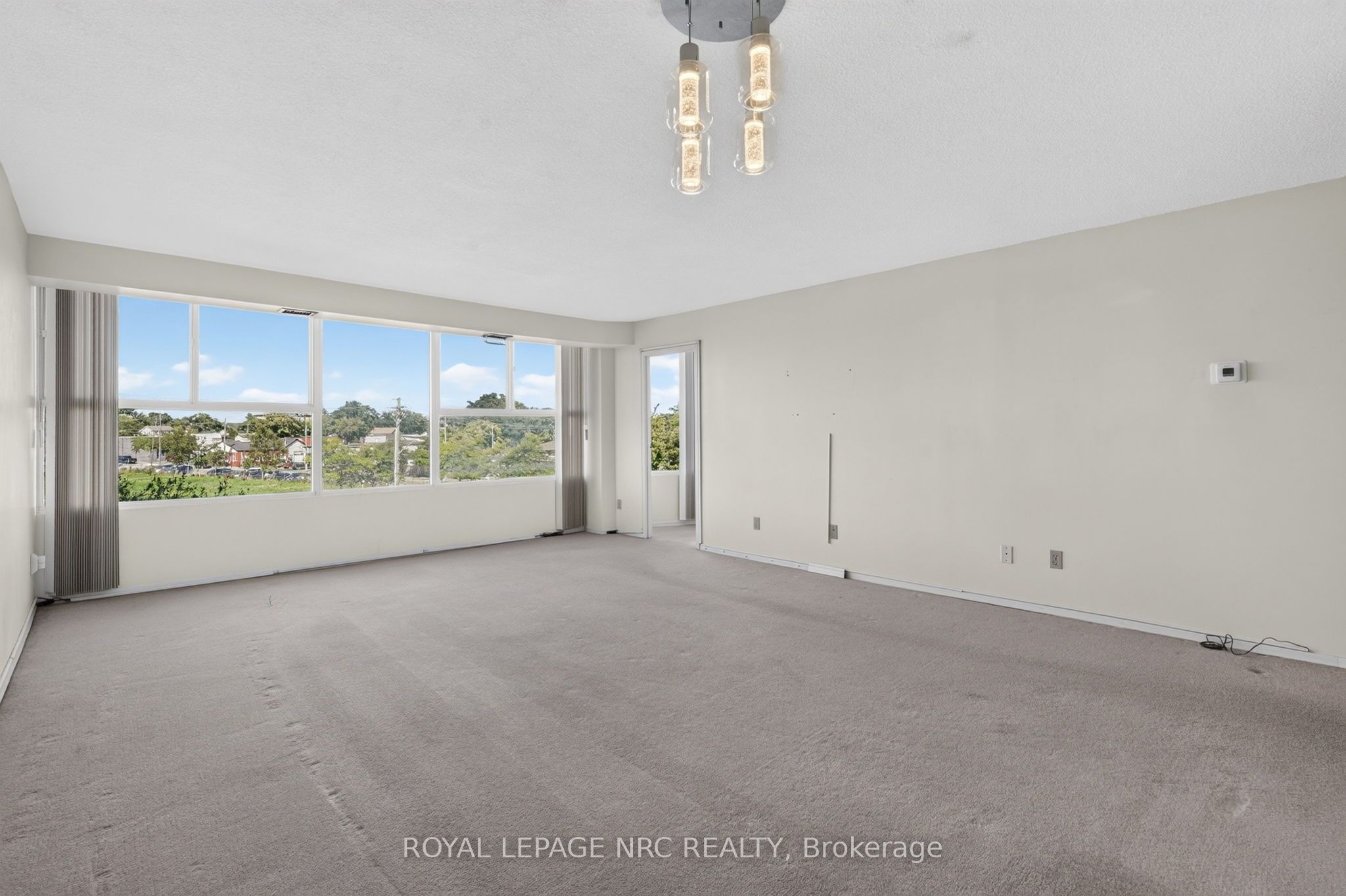 7 Gale Crescent 302 Property Photo 11