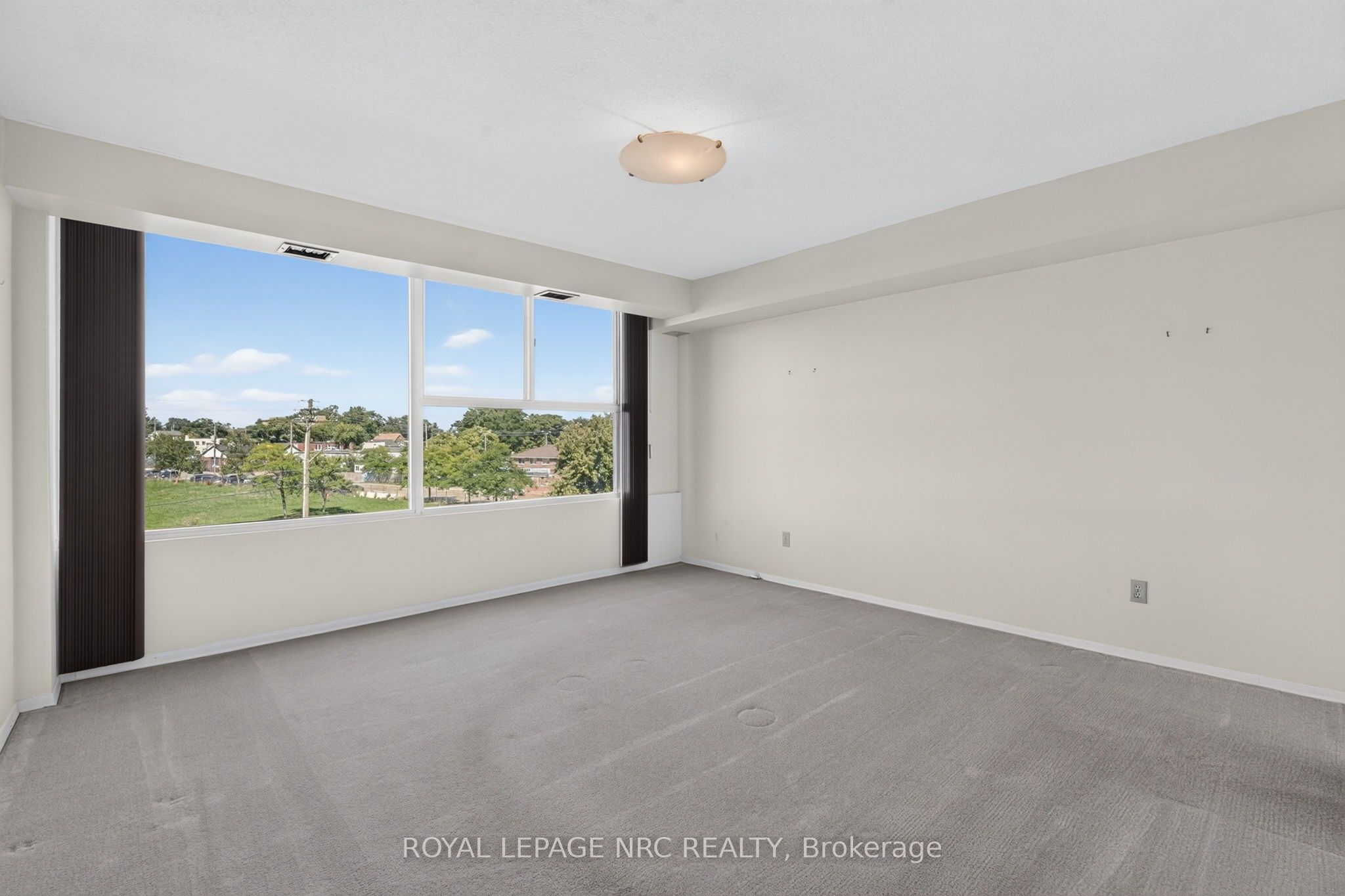 7 Gale Crescent 302 Property Photo 14