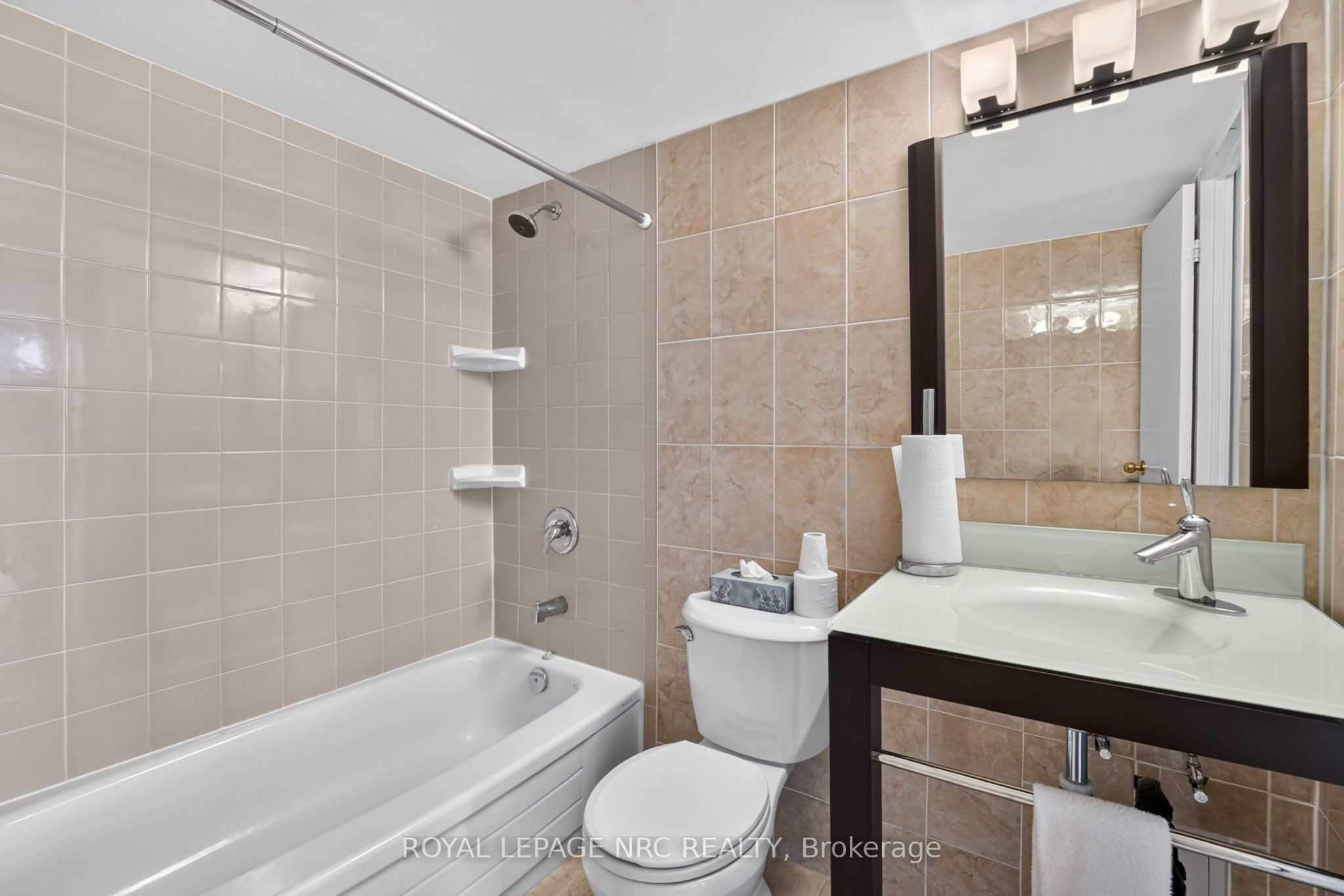 7 Gale Crescent 302 Property Photo 16