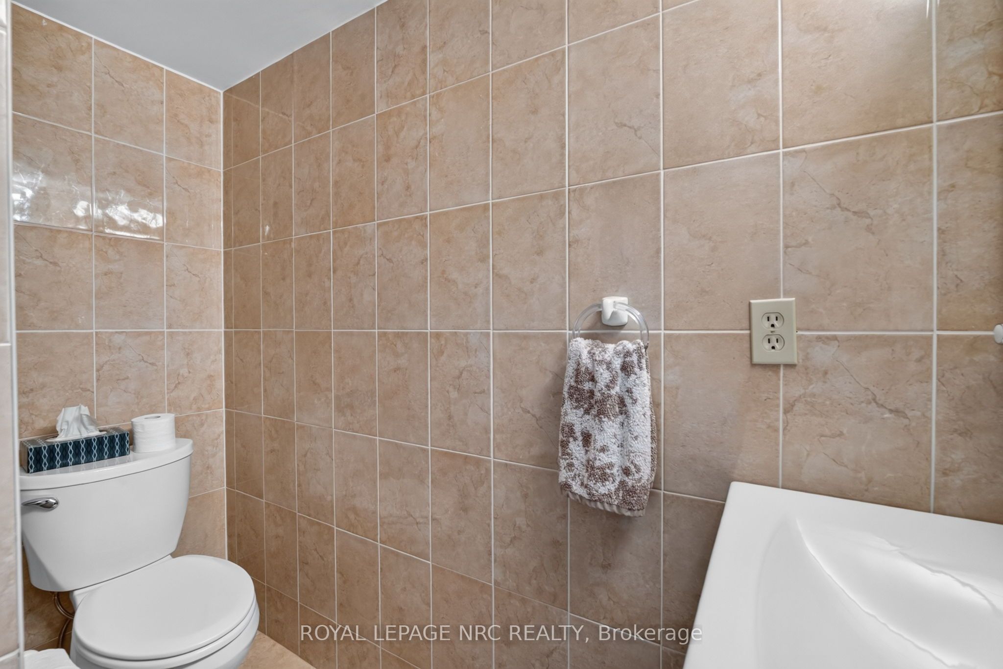 7 Gale Crescent 302 Property Photo 19