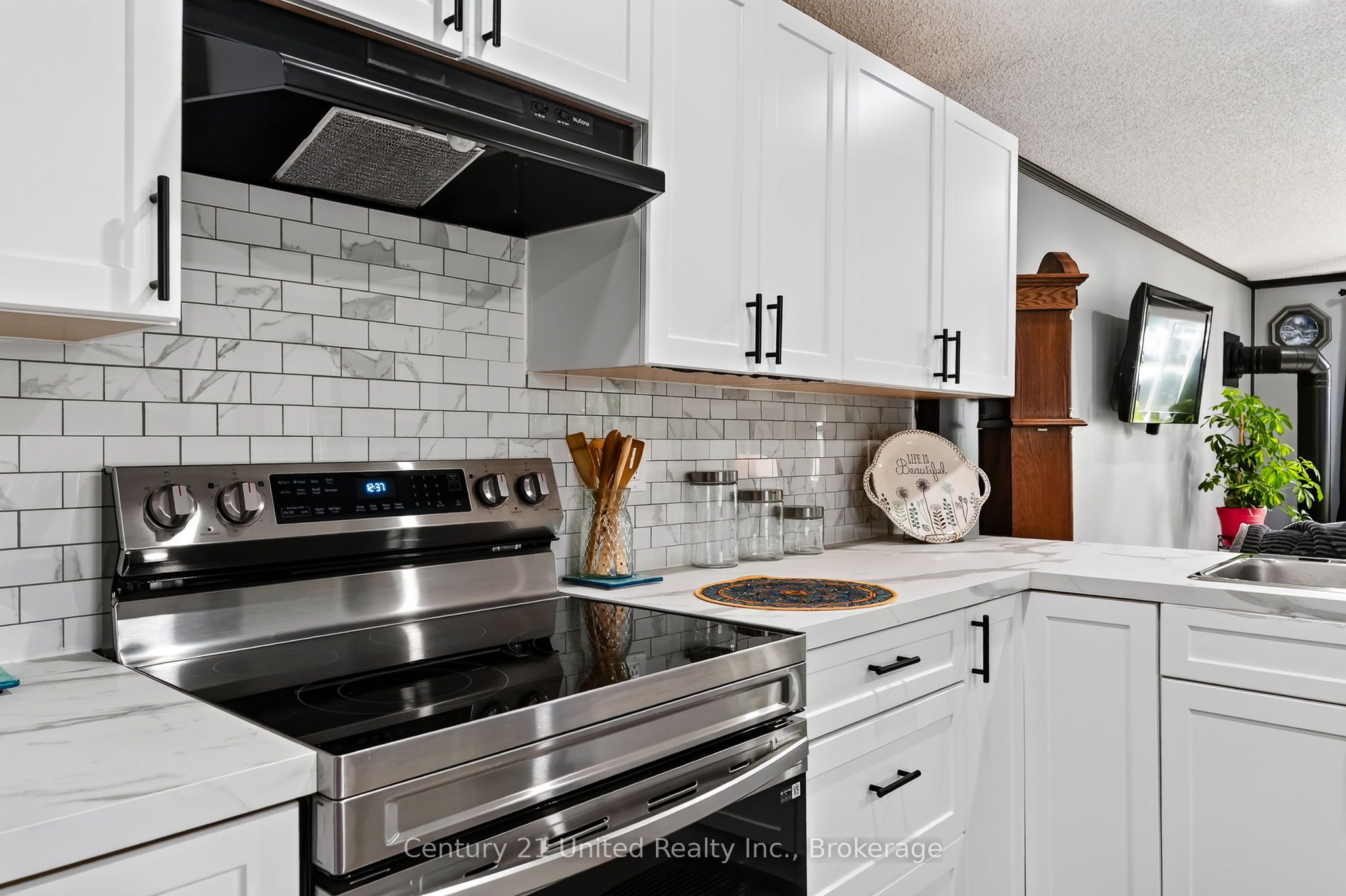 510 Cunningham Crescent Property Photo 24
