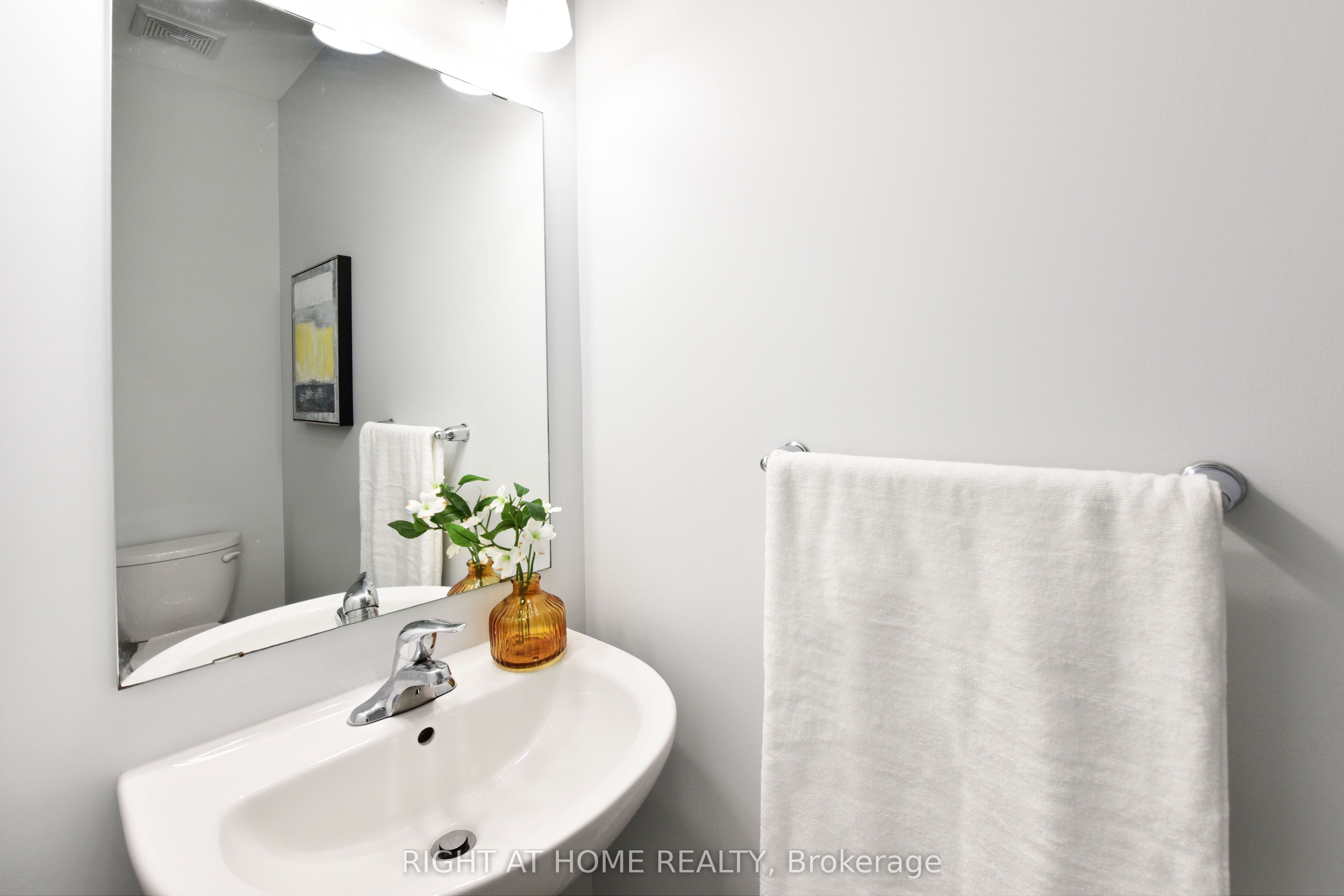 504 Breccia Heights Property Photo 6