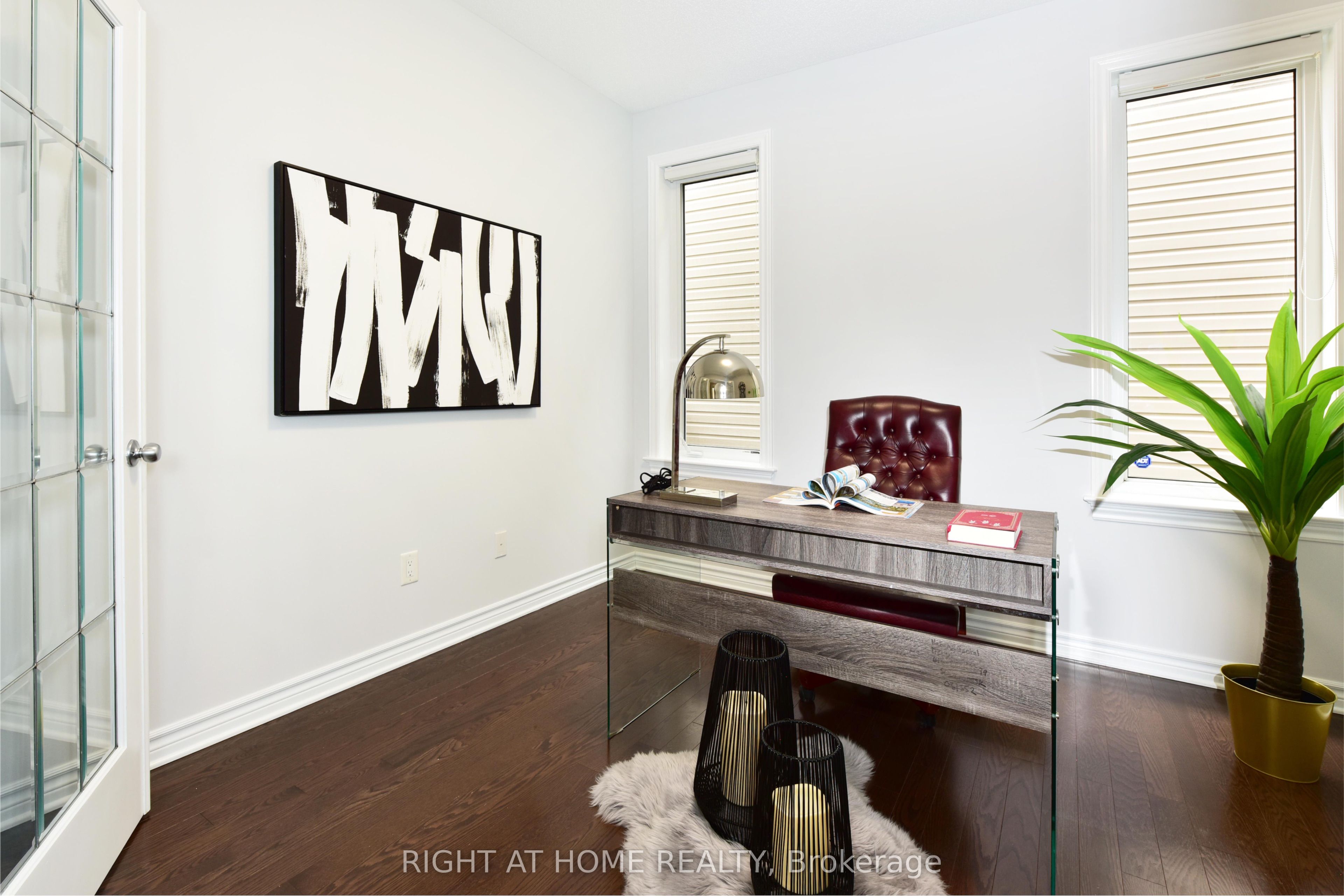 504 Breccia Heights Property Photo 11