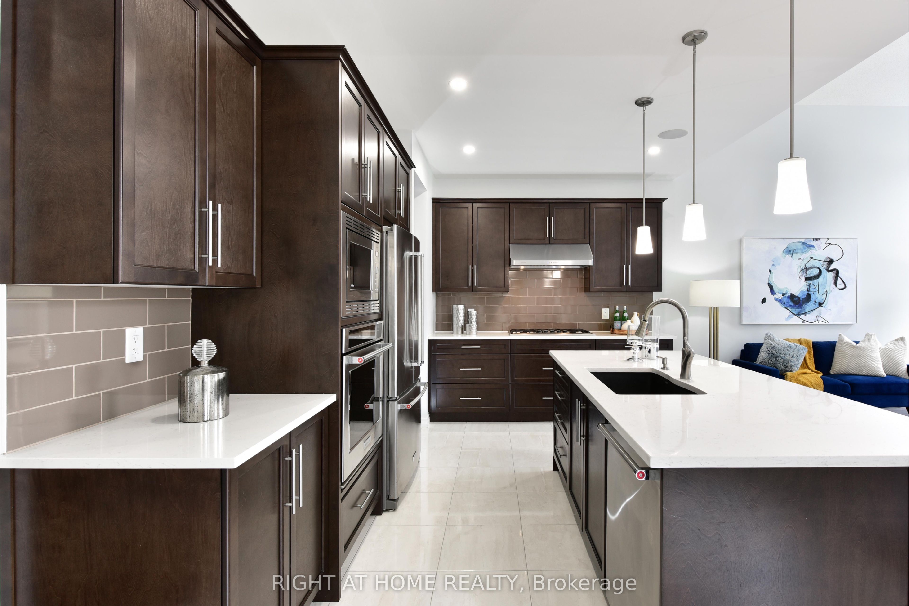 504 Breccia Heights Property Photo 17