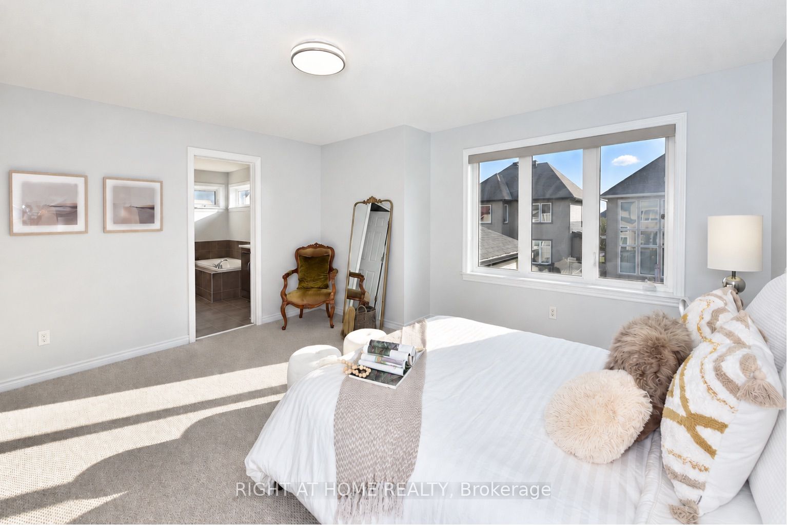 504 Breccia Heights Property Photo 29