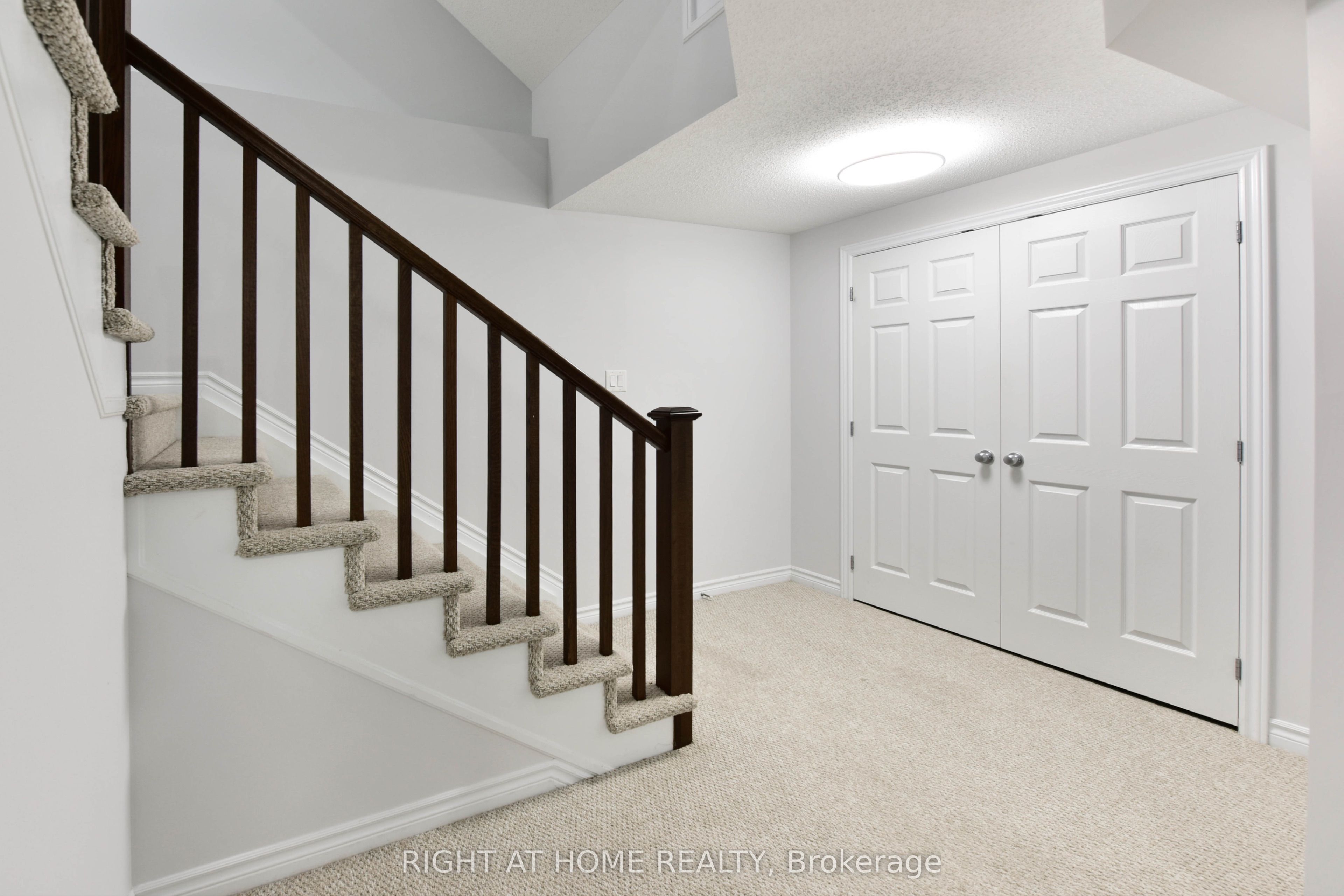 504 Breccia Heights Property Photo 39