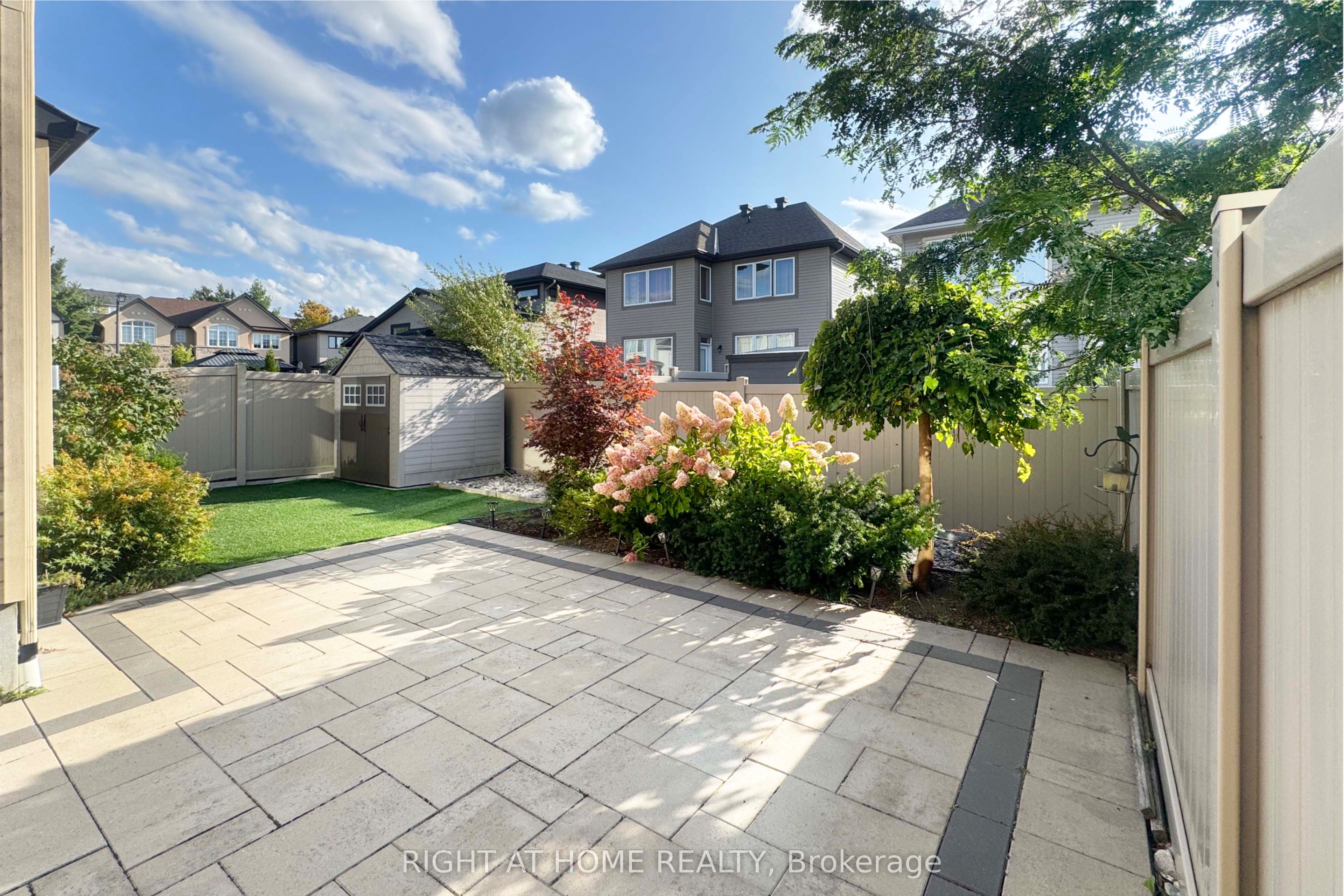 504 Breccia Heights Property Photo 46