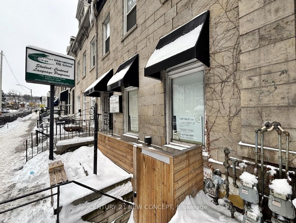 146 James Street S Property Photo 4