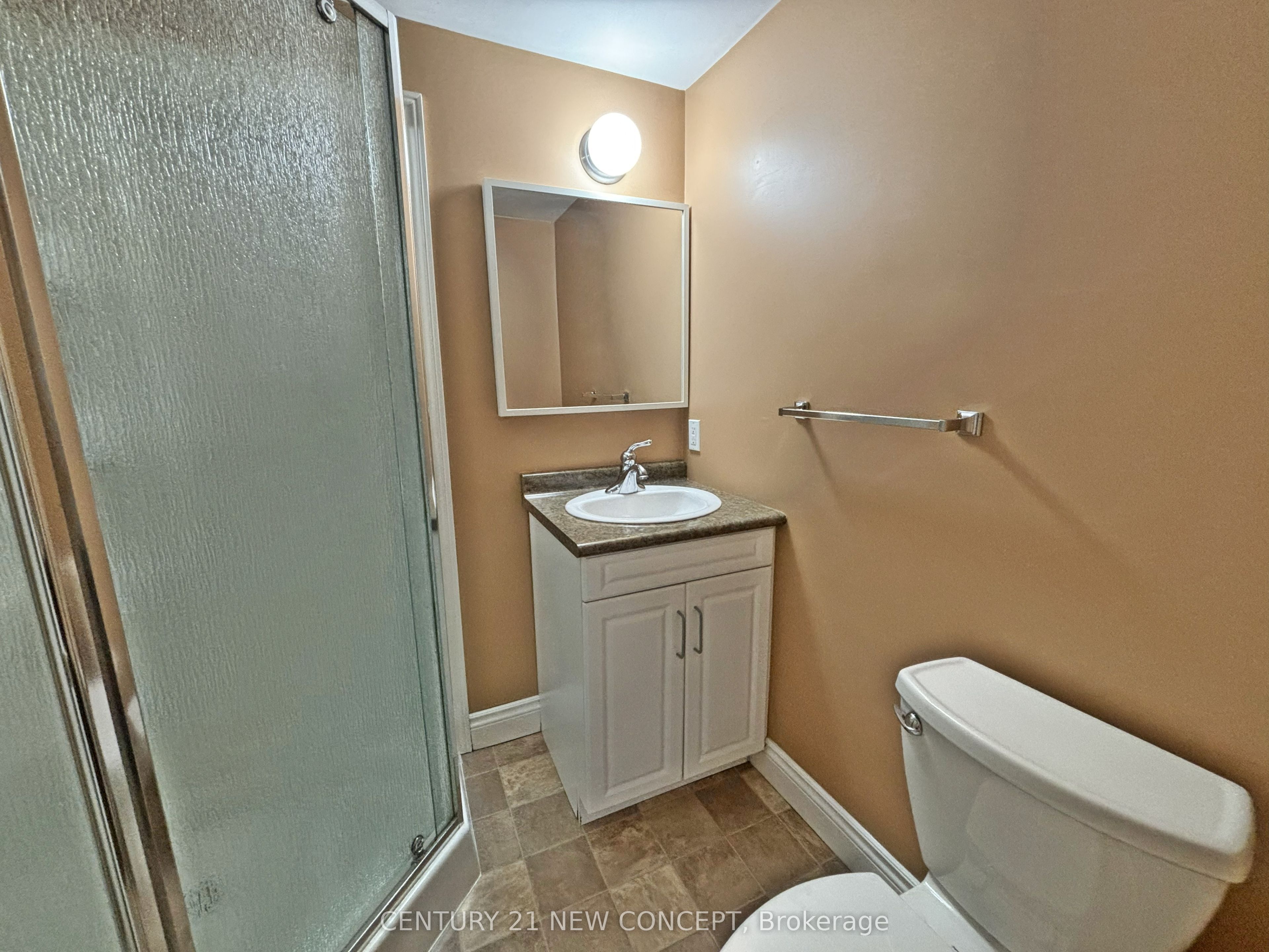 146 James Street S Property Photo 31