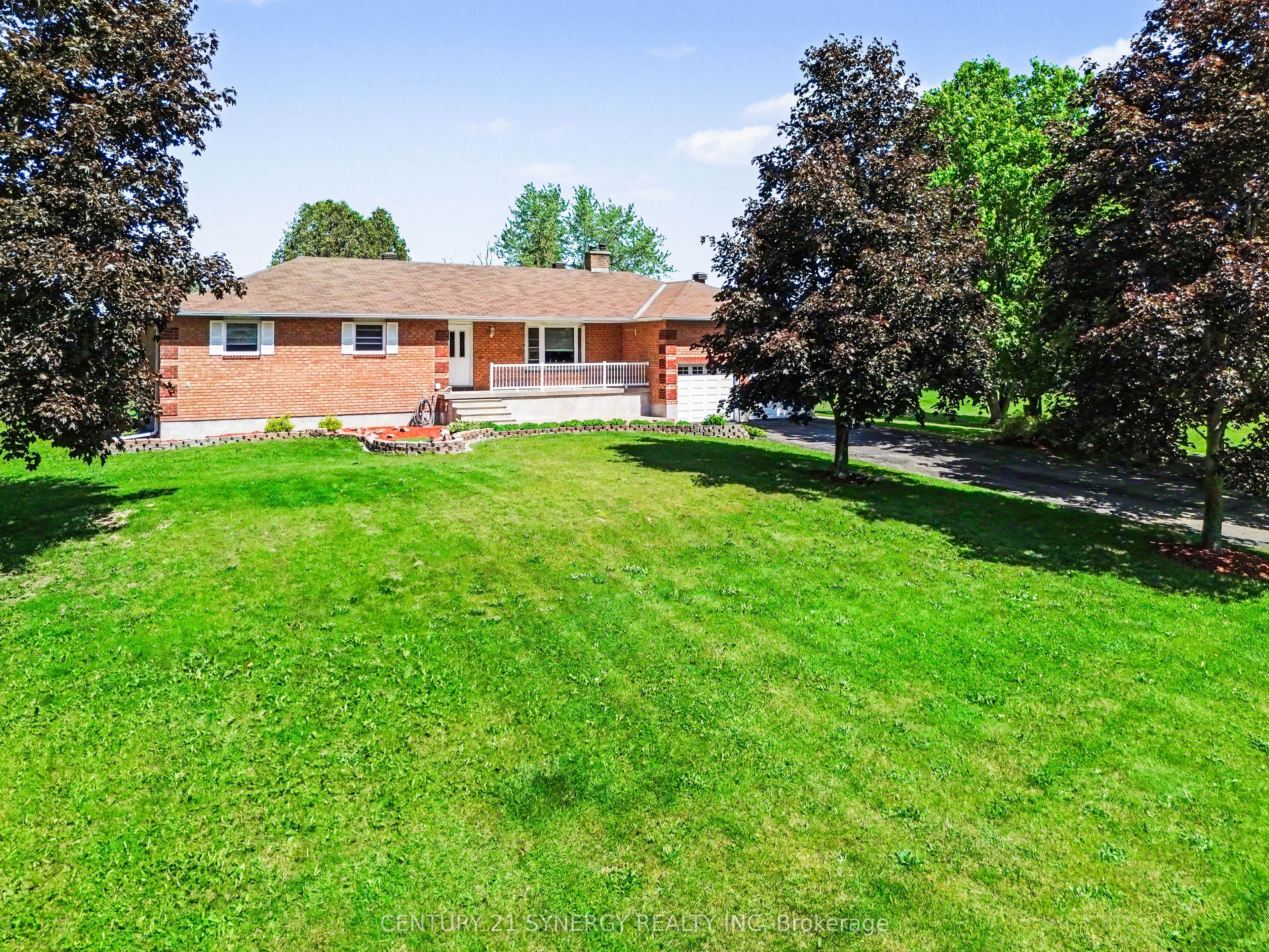 870 Kitley Line 3 Road Property Photo 4