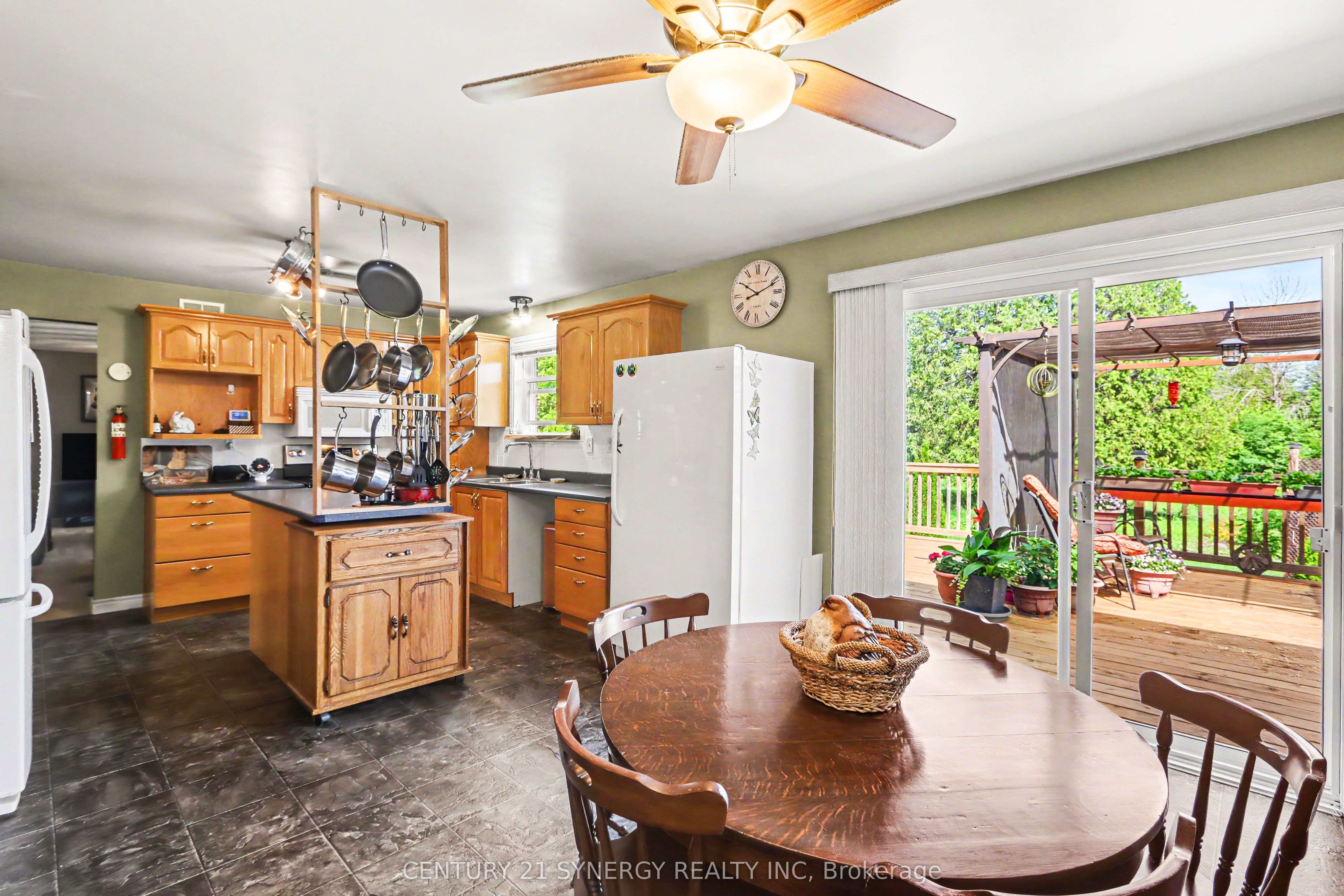 870 Kitley Line 3 Road Property Photo 16