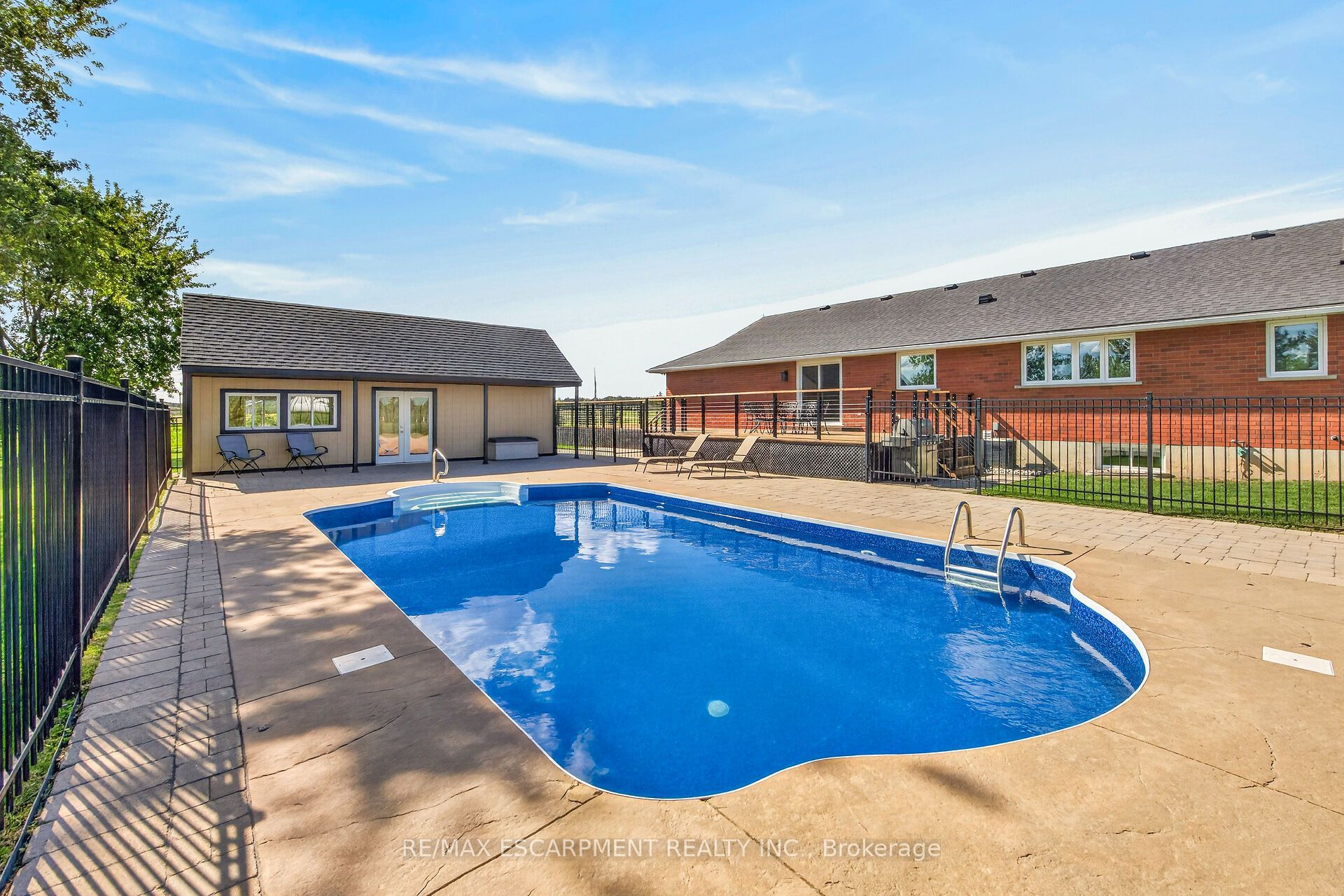 450 Stoney Creek Road Property Photo 3