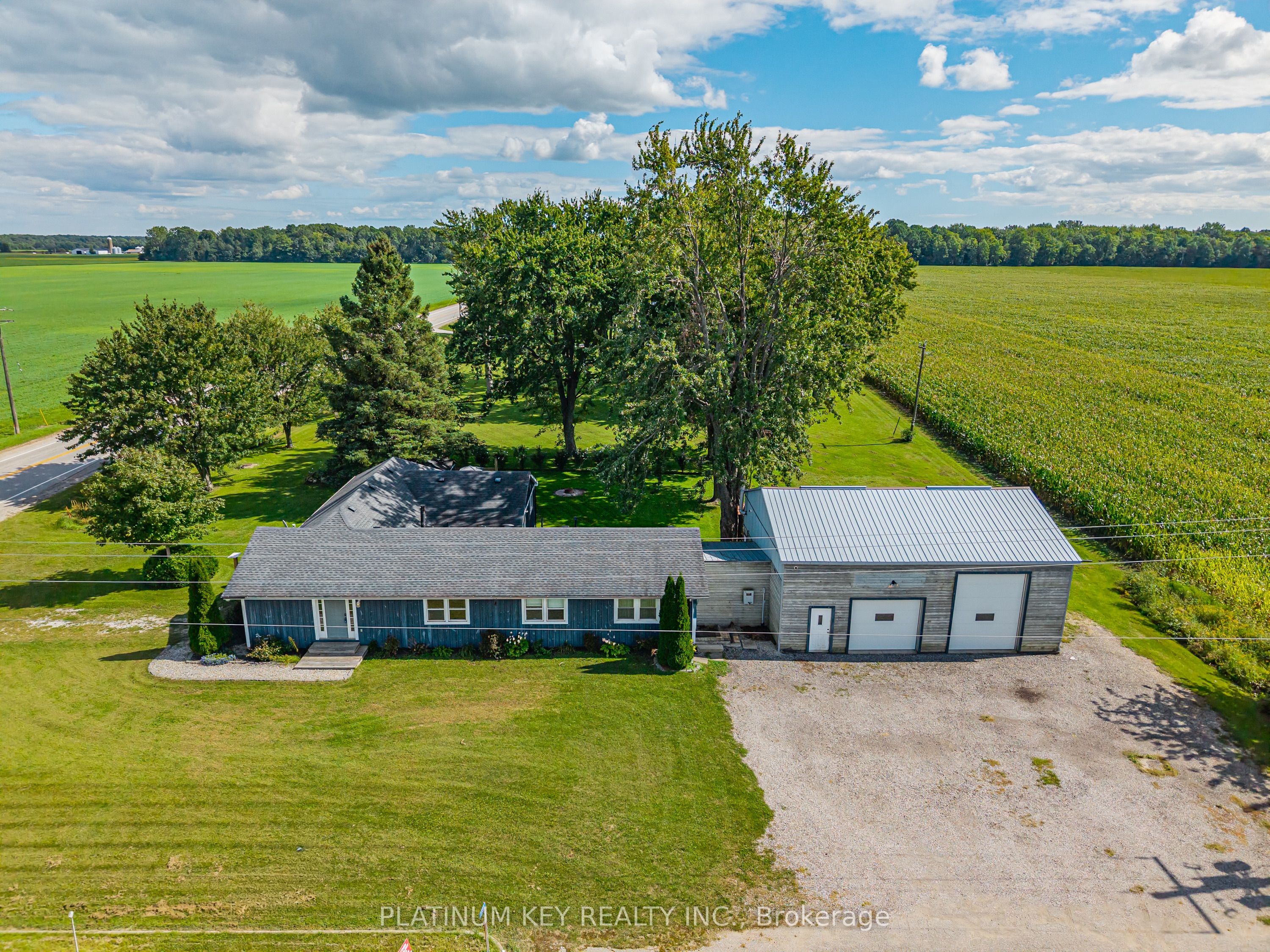 2731 Longwoods Road Property Photo 1