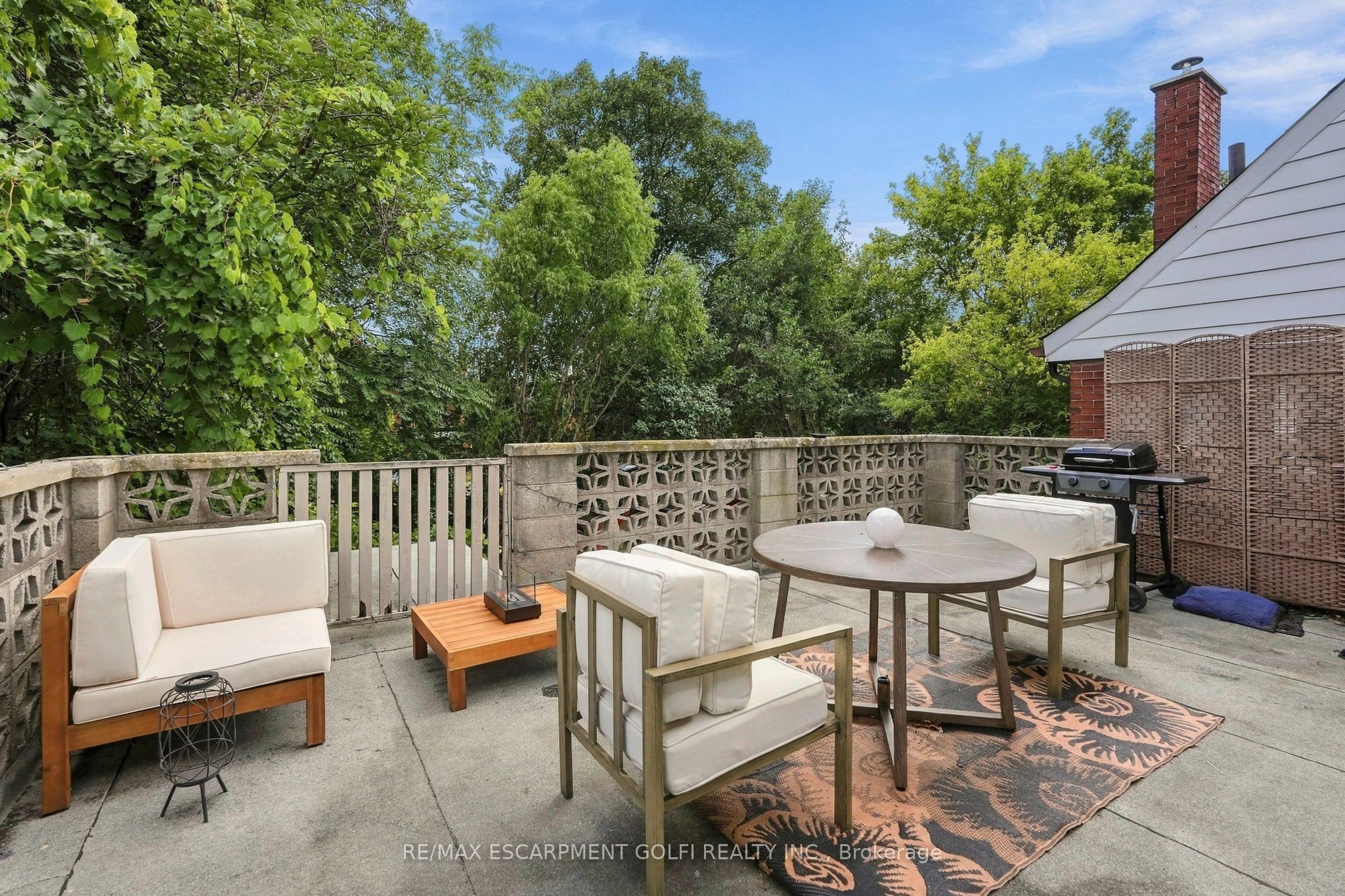 41 Spring Street Property Photo 7