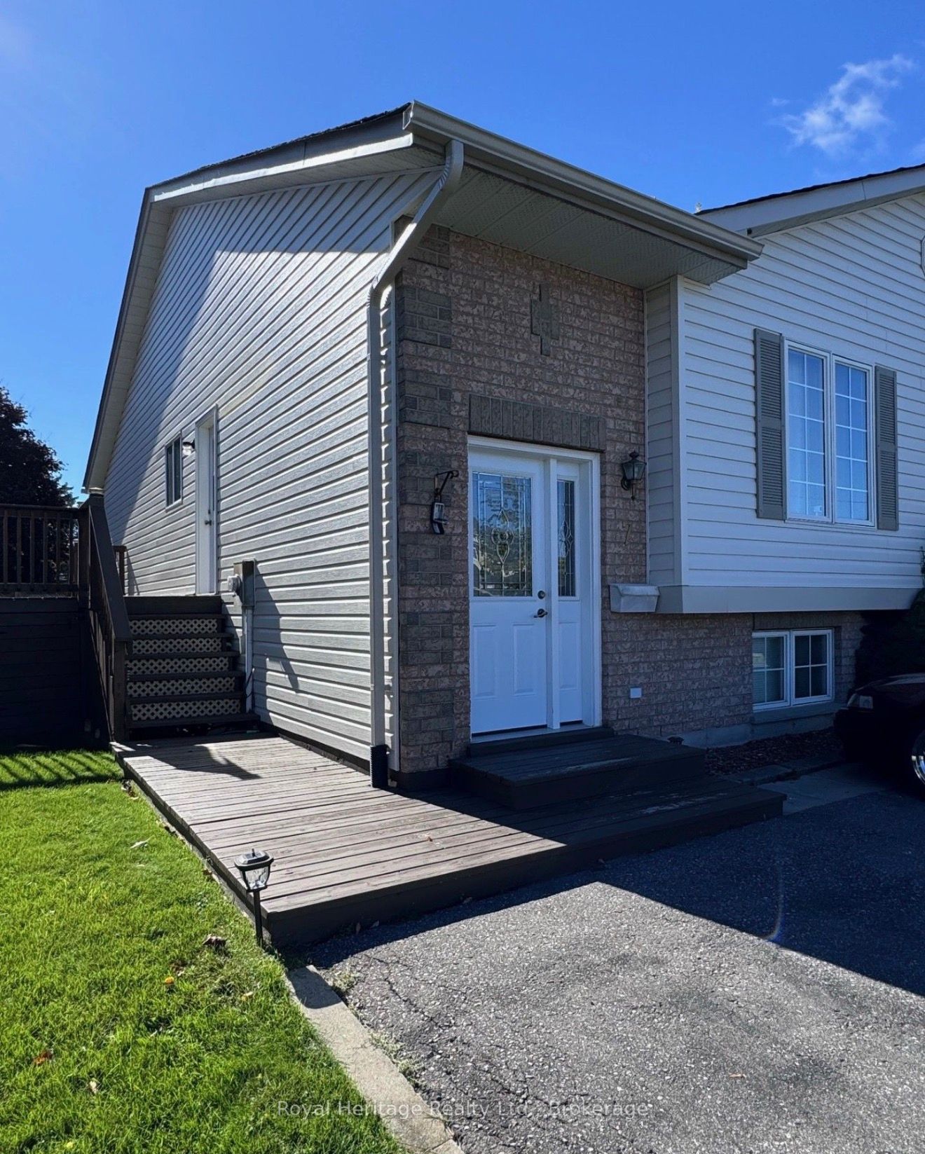 7 Lang Court Property Photo 1