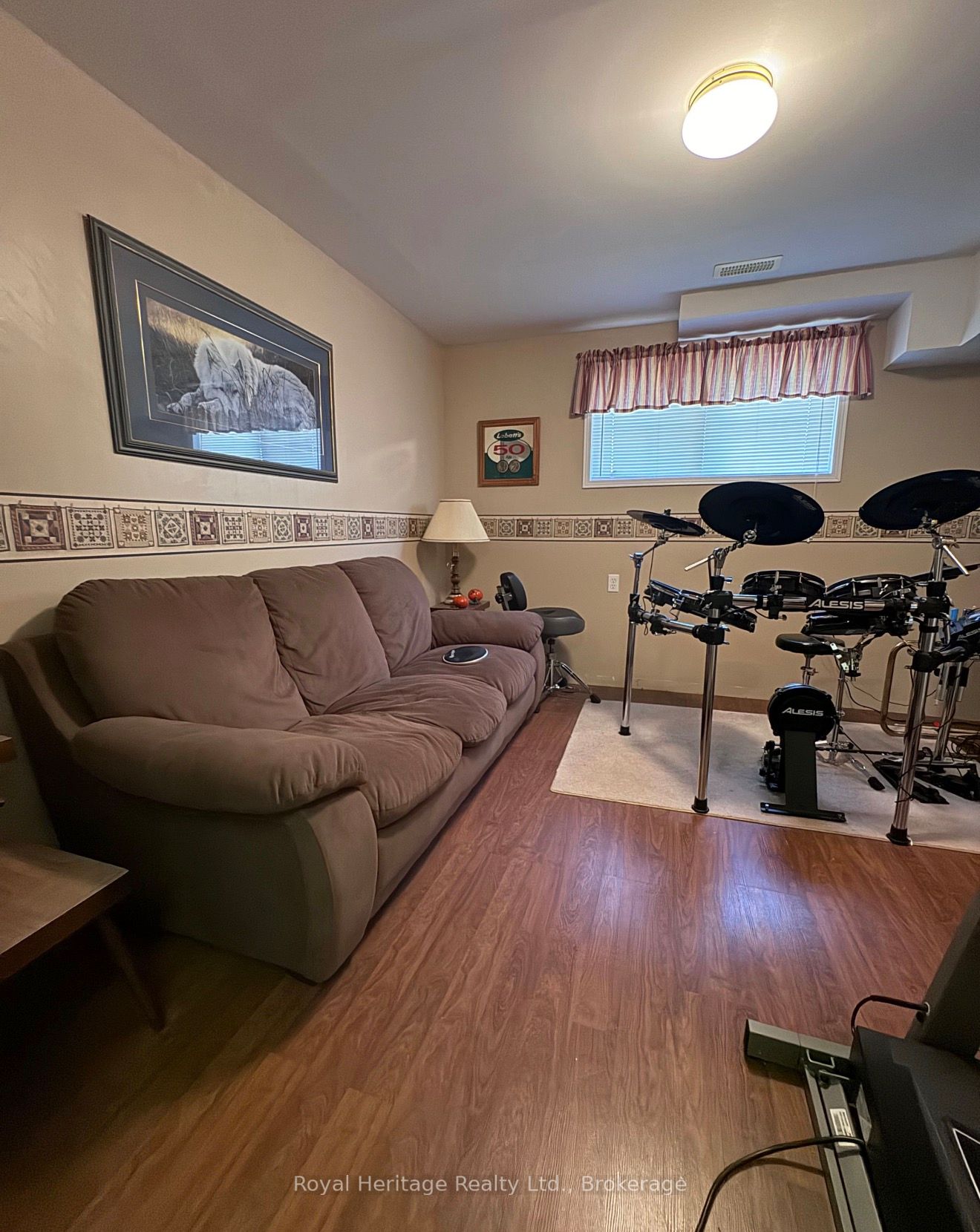 7 Lang Court Property Photo 12