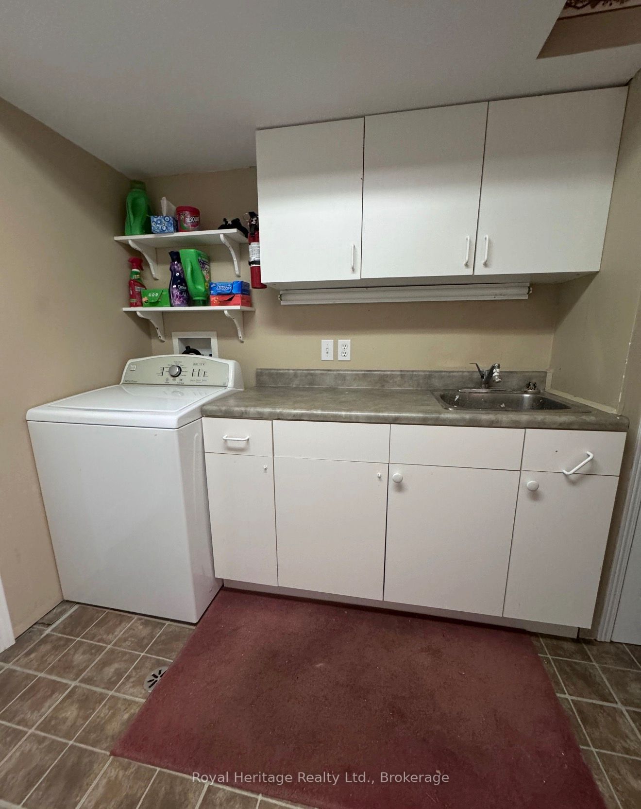 7 Lang Court Property Photo 16