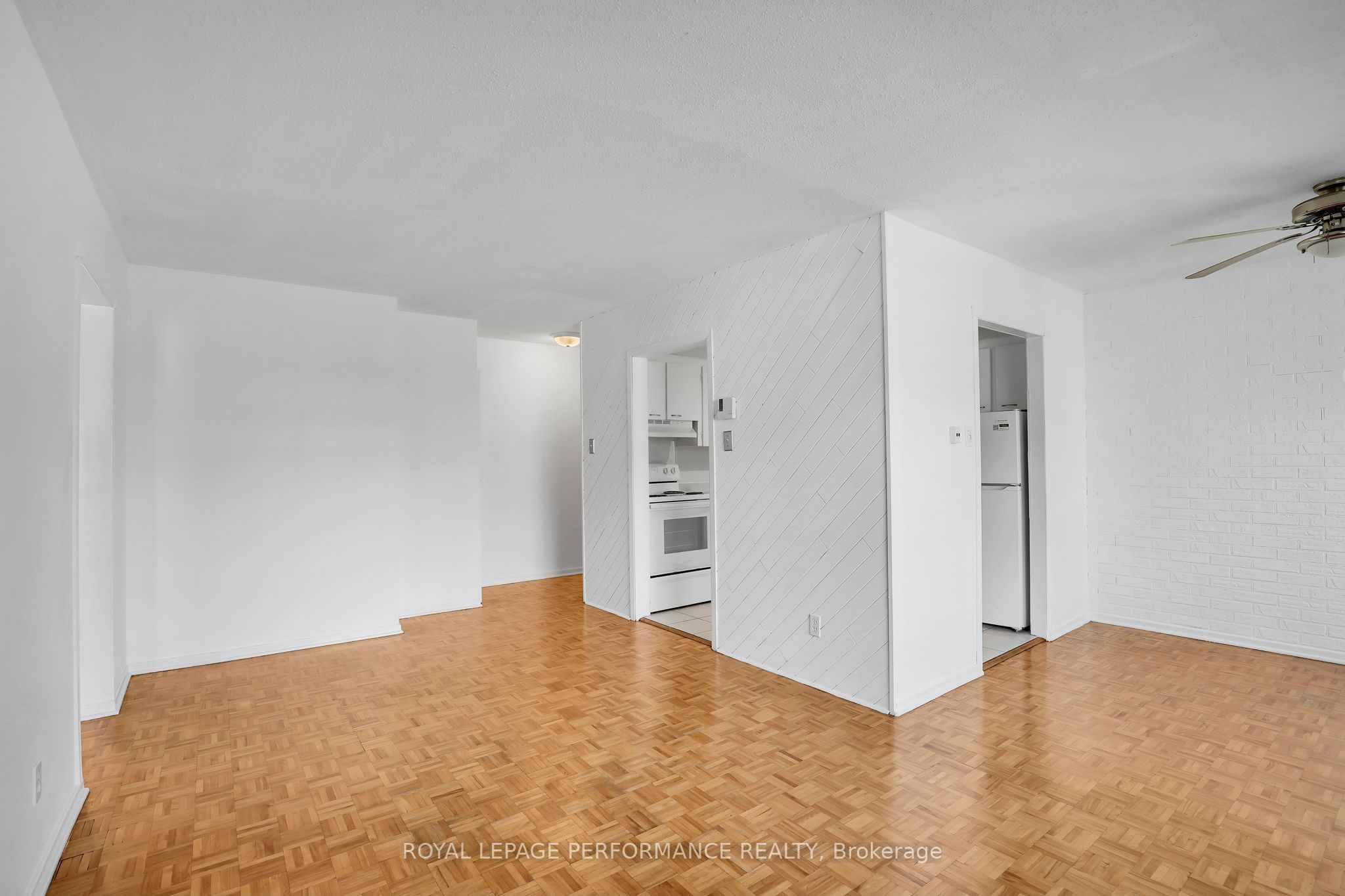 2044 Arrowsmith Drive 208c Property Photo 3