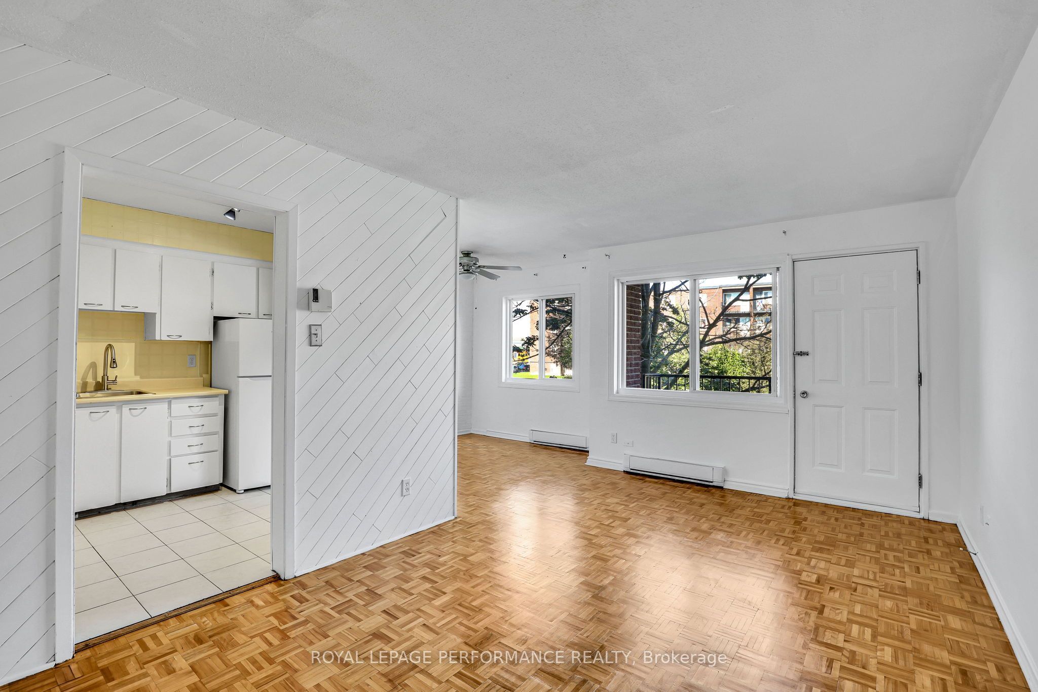 2044 Arrowsmith Drive 208c Property Photo 11